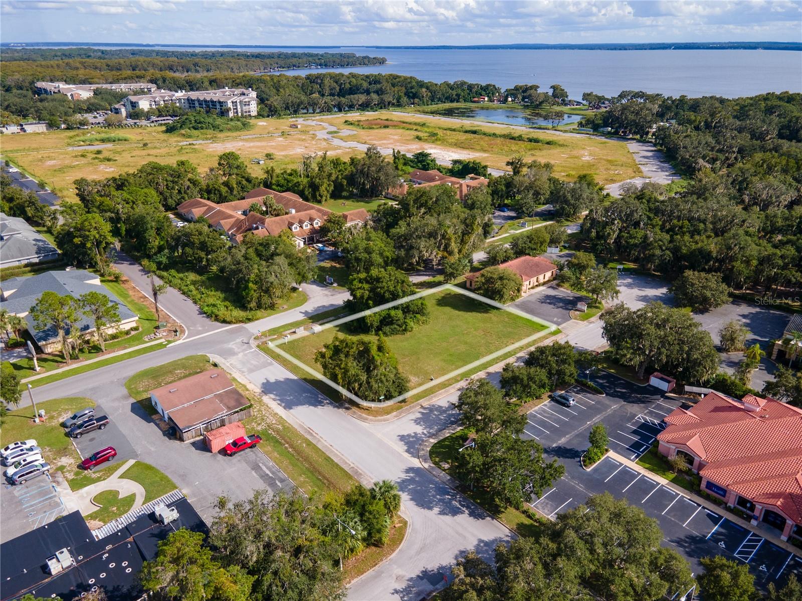 700 PHYSICIANS CT, LEESBURG, FL, 34748