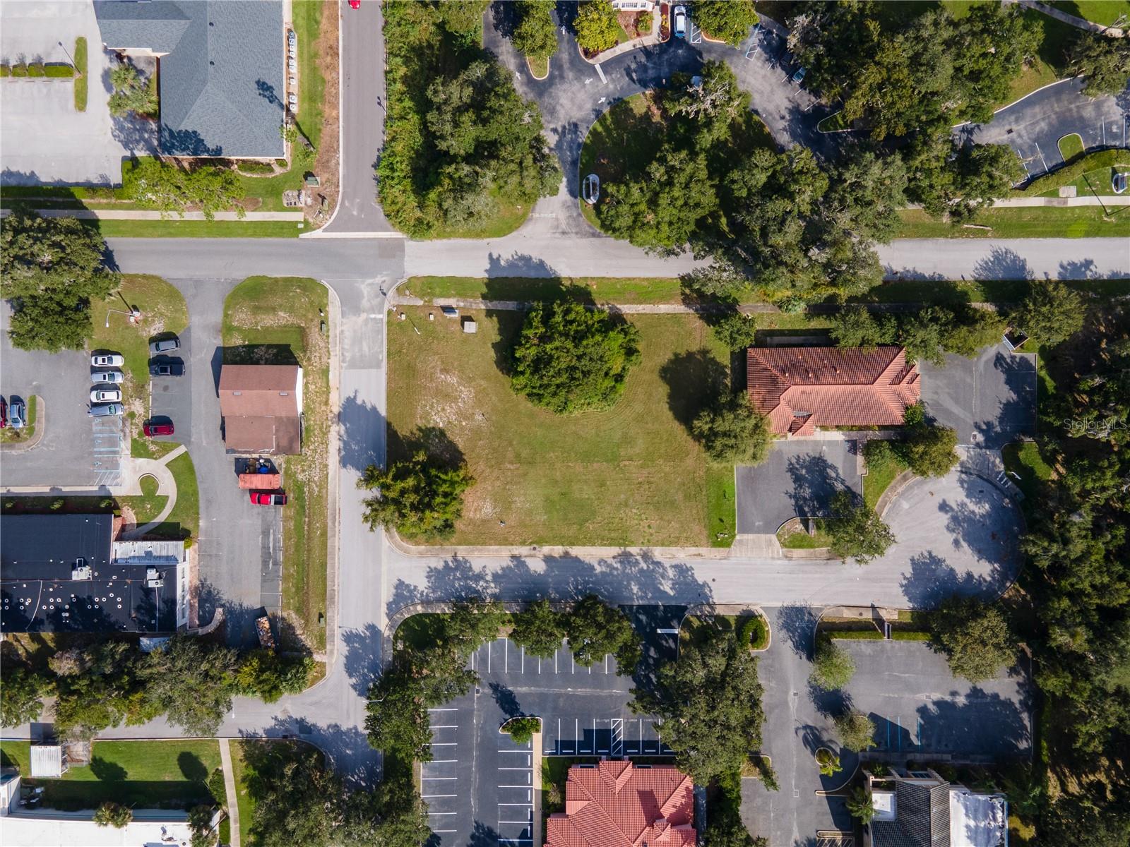 700 PHYSICIANS CT, LEESBURG, FL, 34748