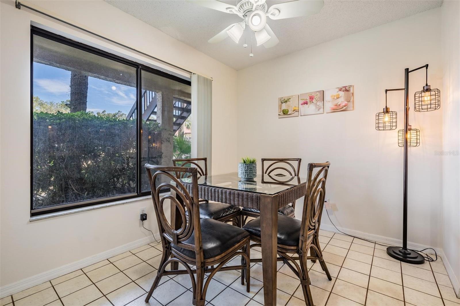 1801 E LAKE RD #4B, PALM HARBOR, FL, 34685