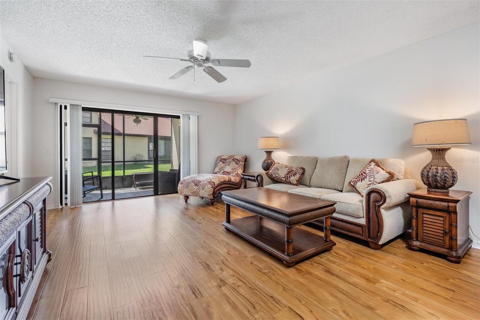 1801 E LAKE RD #4B, PALM HARBOR, FL, 34685