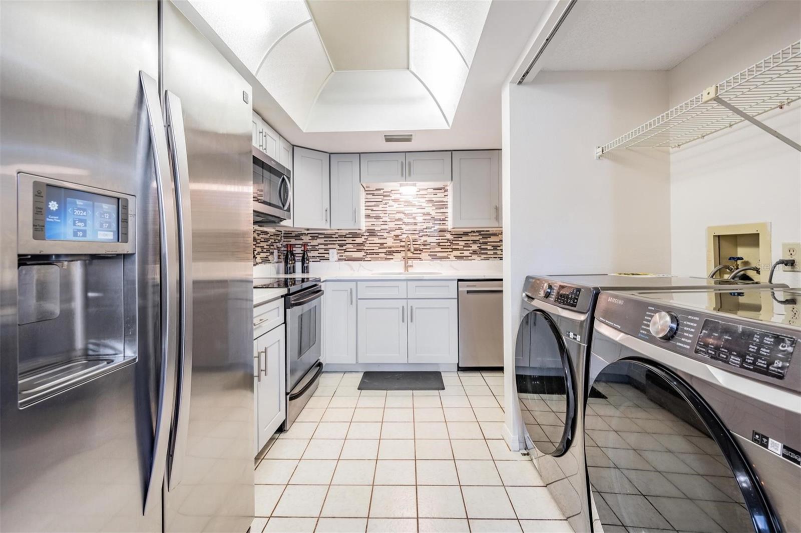 1801 E LAKE RD #4B, PALM HARBOR, FL, 34685