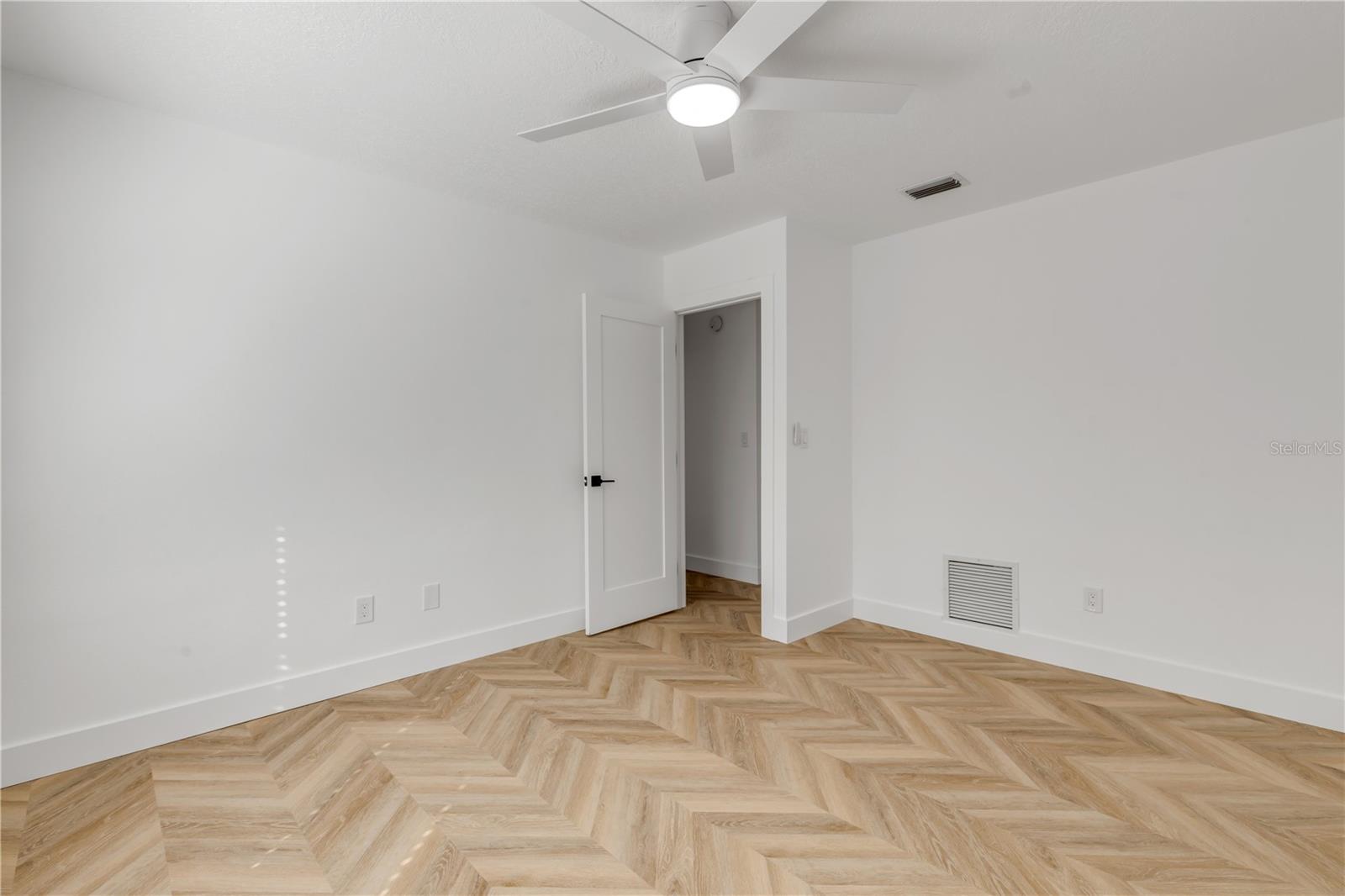 1217 WAYNE AVE, NEW SMYRNA BEACH, FL, 32168