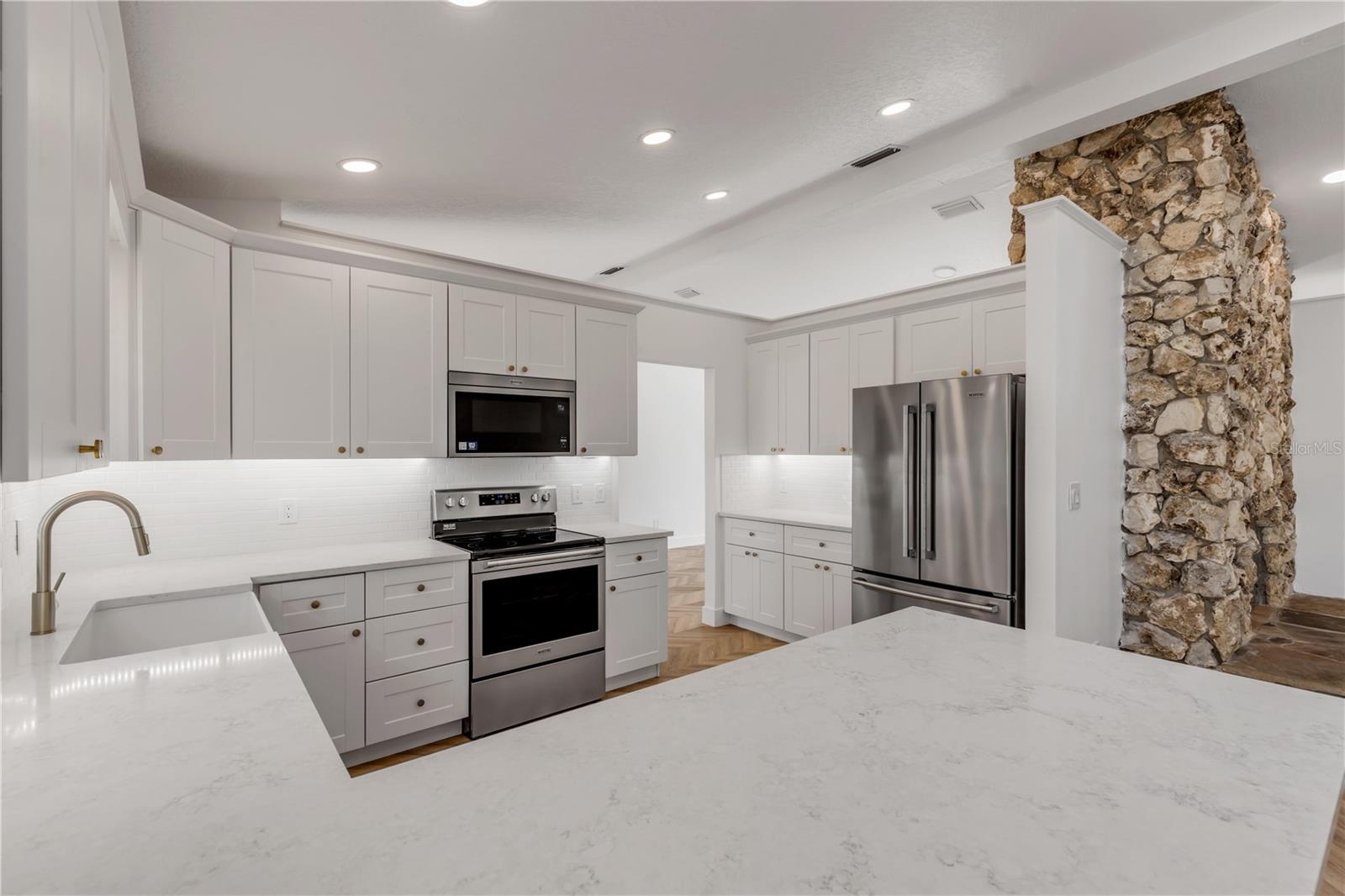 1217 WAYNE AVE, NEW SMYRNA BEACH, FL, 32168