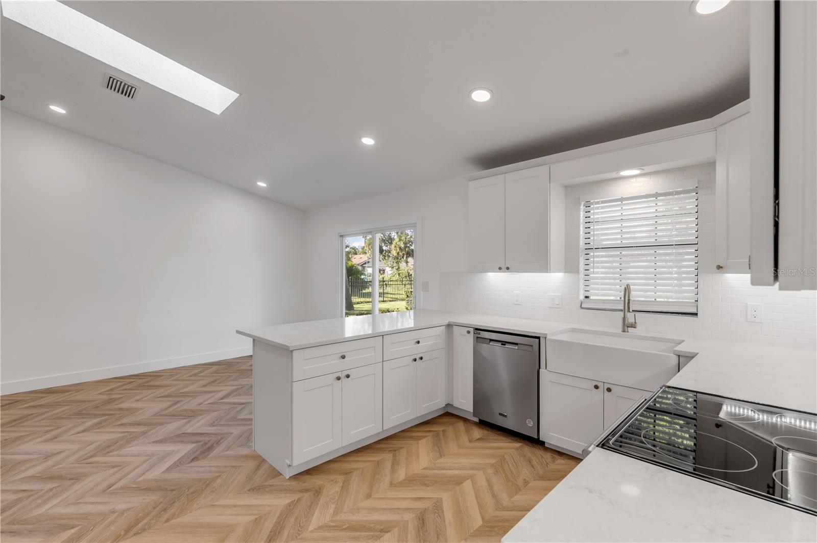 1217 WAYNE AVE, NEW SMYRNA BEACH, FL, 32168