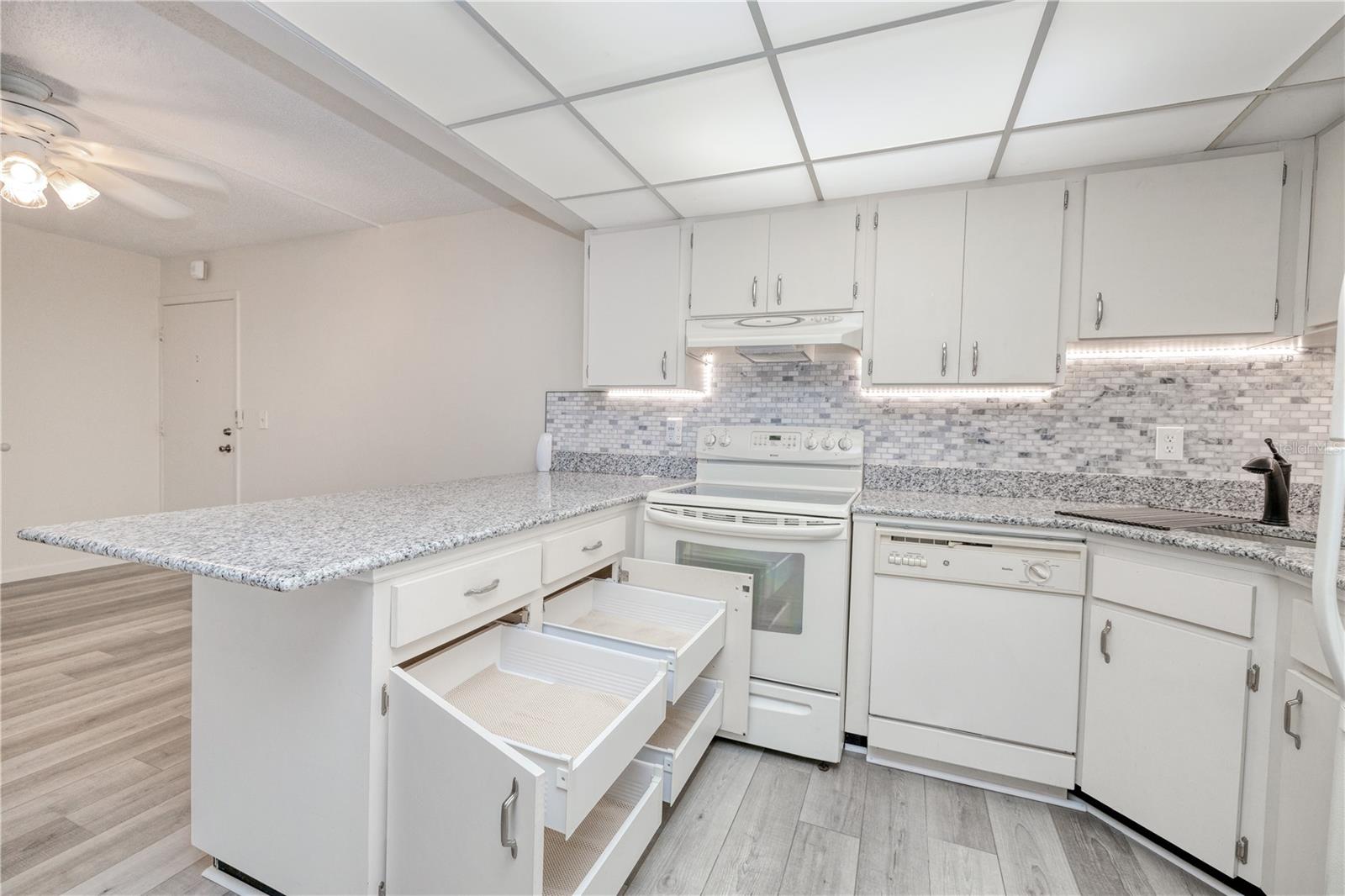 21260 BRINSON AVE #211, PORT CHARLOTTE, FL, 33952