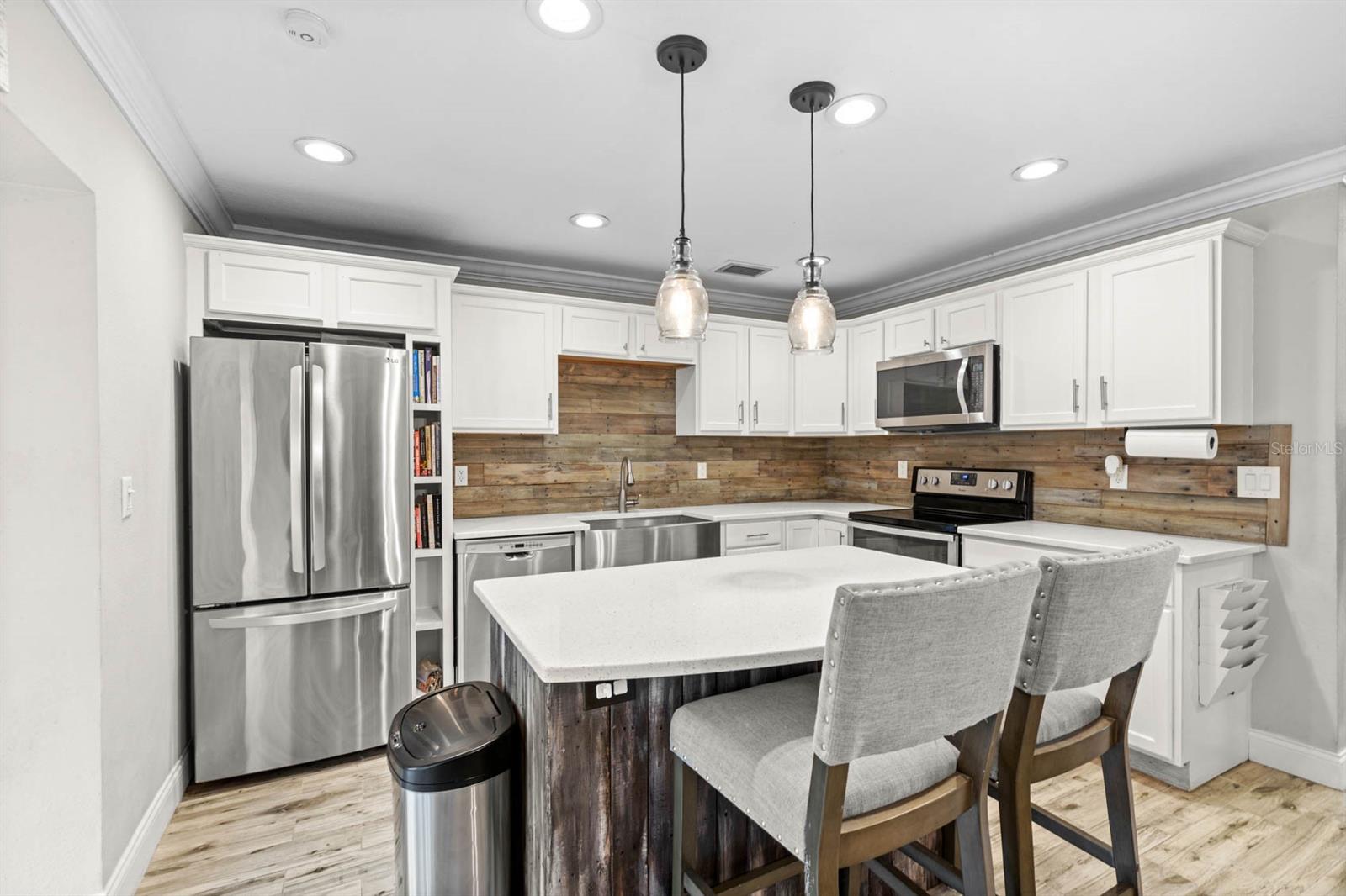 6137 BASS HWY, SAINT CLOUD, FL, 34771