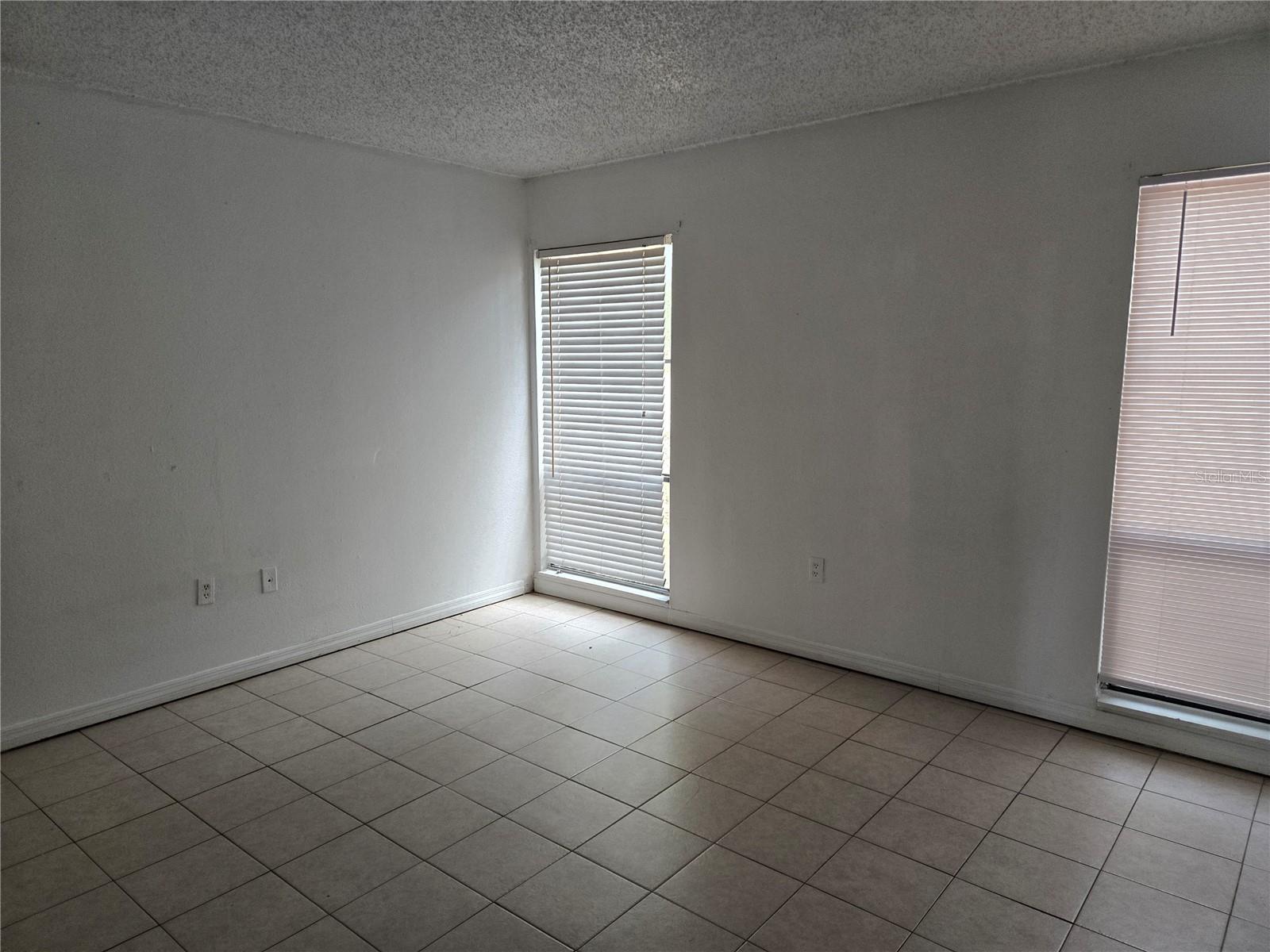 2811 SW ARCHER RD #R-143, GAINESVILLE, FL, 32608