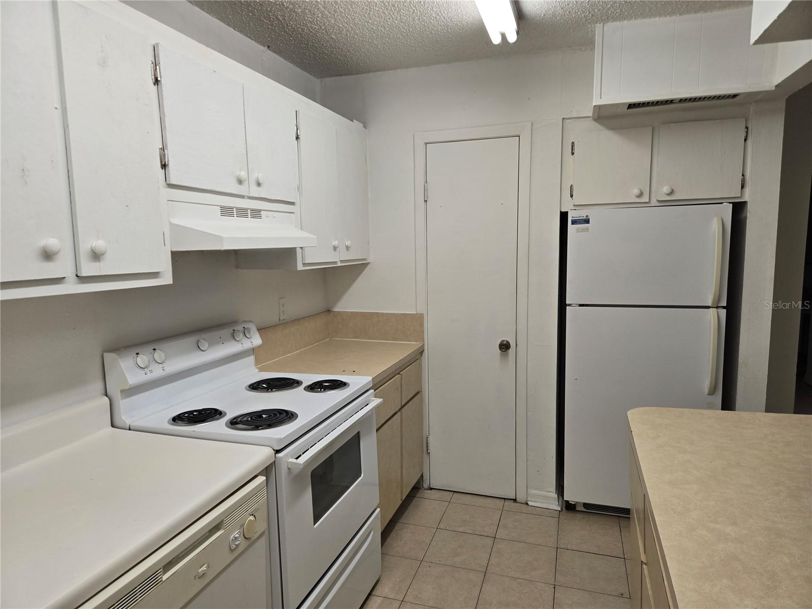 2811 SW ARCHER RD #R-143, GAINESVILLE, FL, 32608
