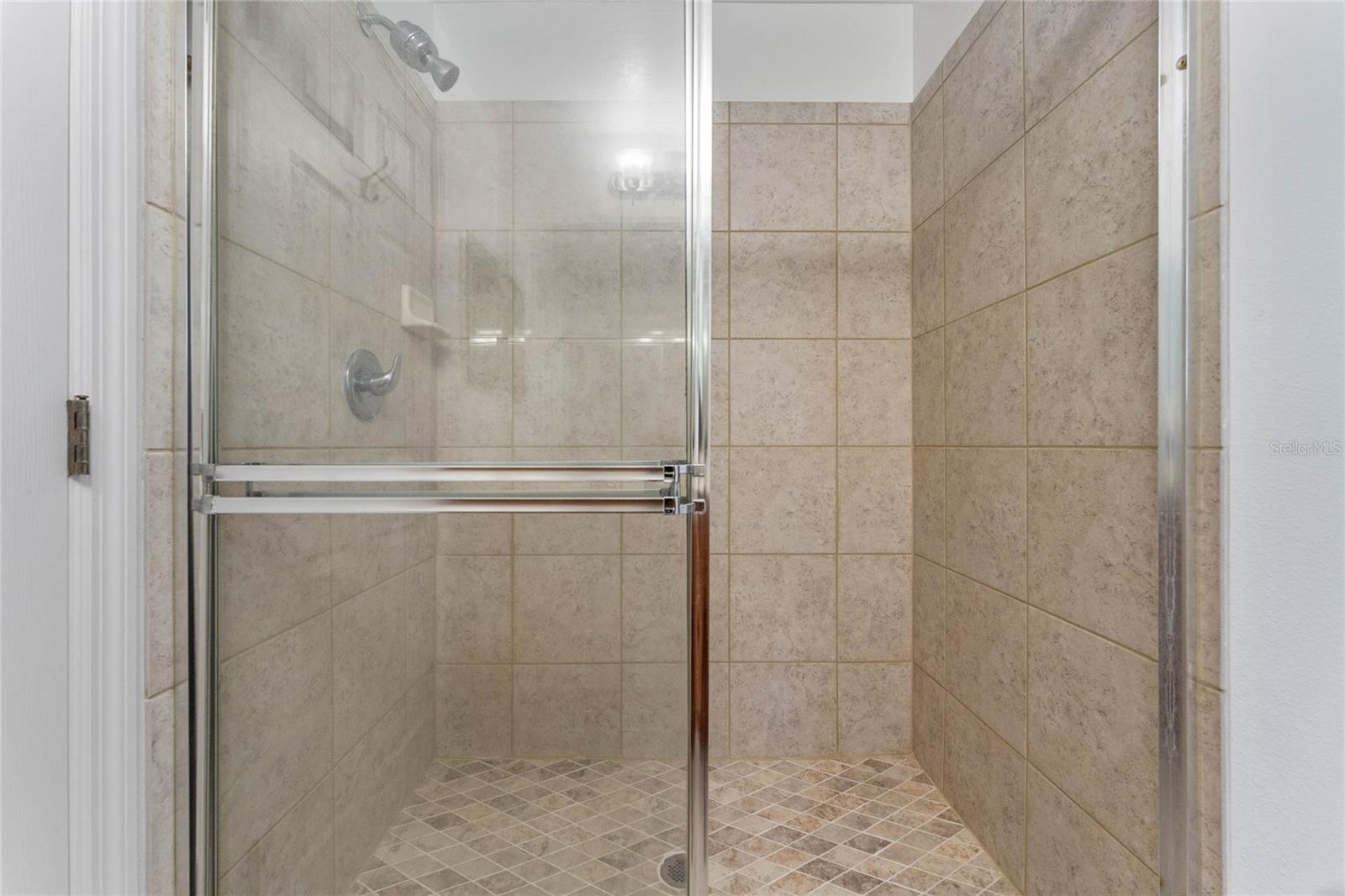 7916 EDGEWOOD FOREST DR, ORLANDO, FL, 32827