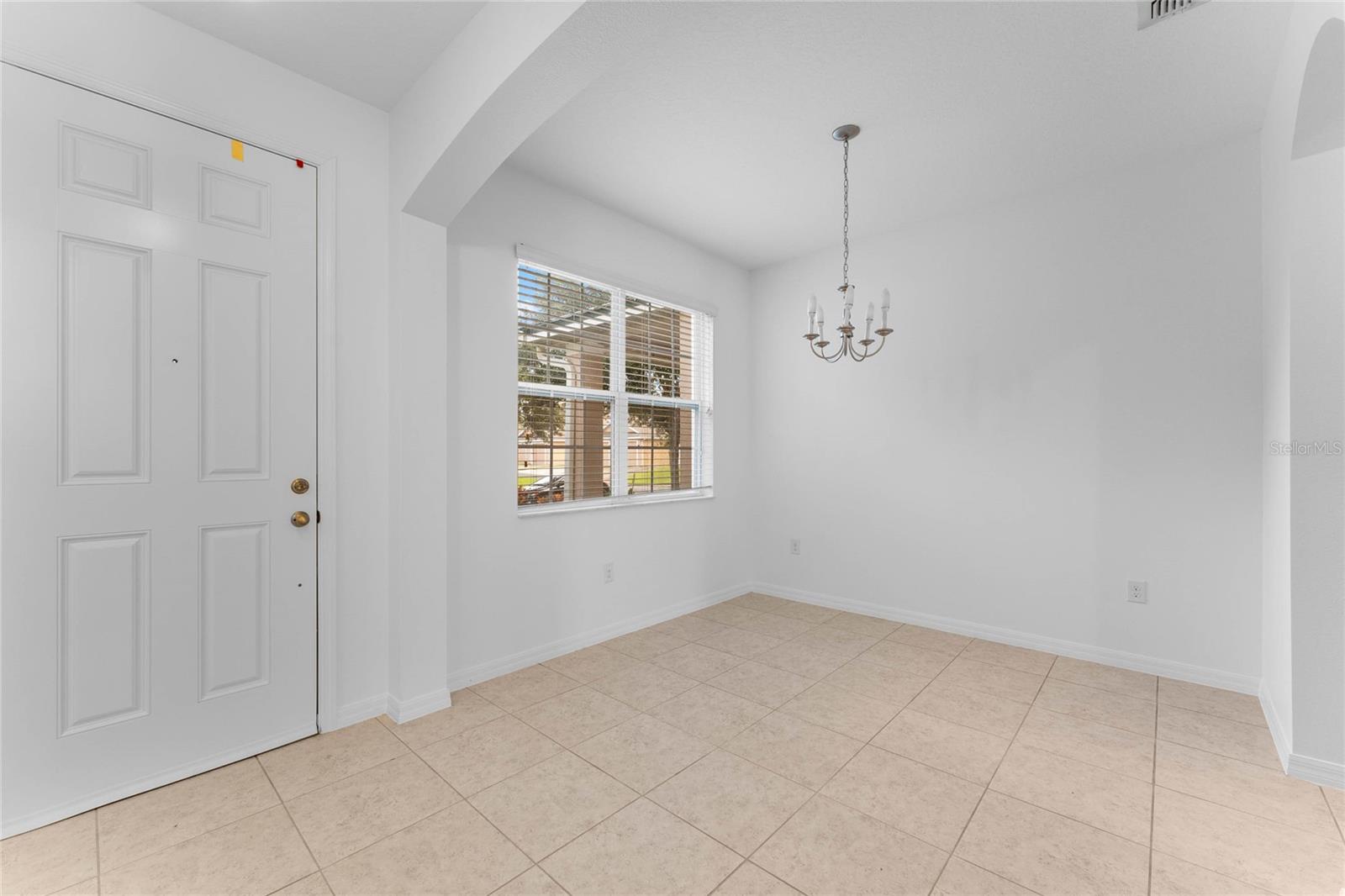 7916 EDGEWOOD FOREST DR, ORLANDO, FL, 32827