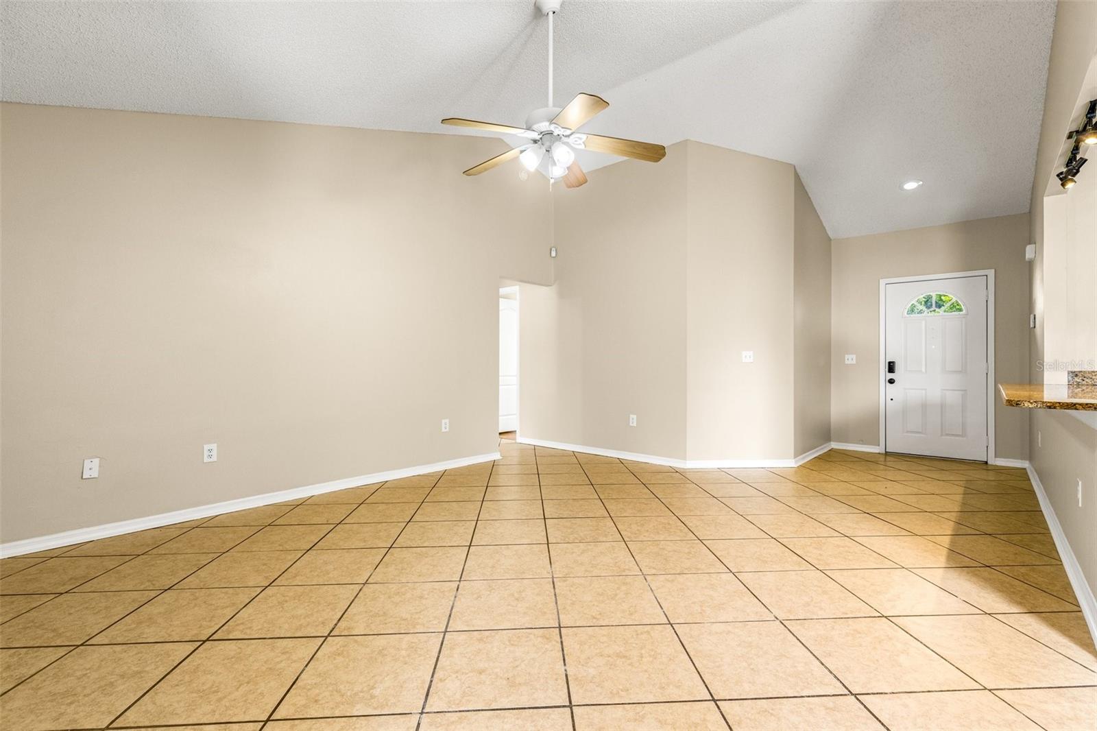 651 LAKEMONT DR, BRANDON, FL, 33510