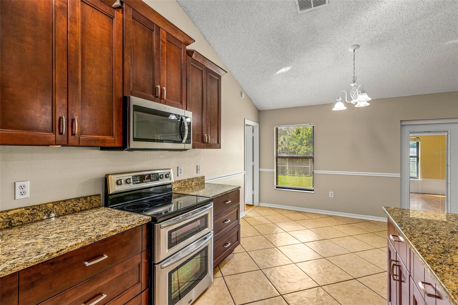 651 LAKEMONT DR, BRANDON, FL, 33510