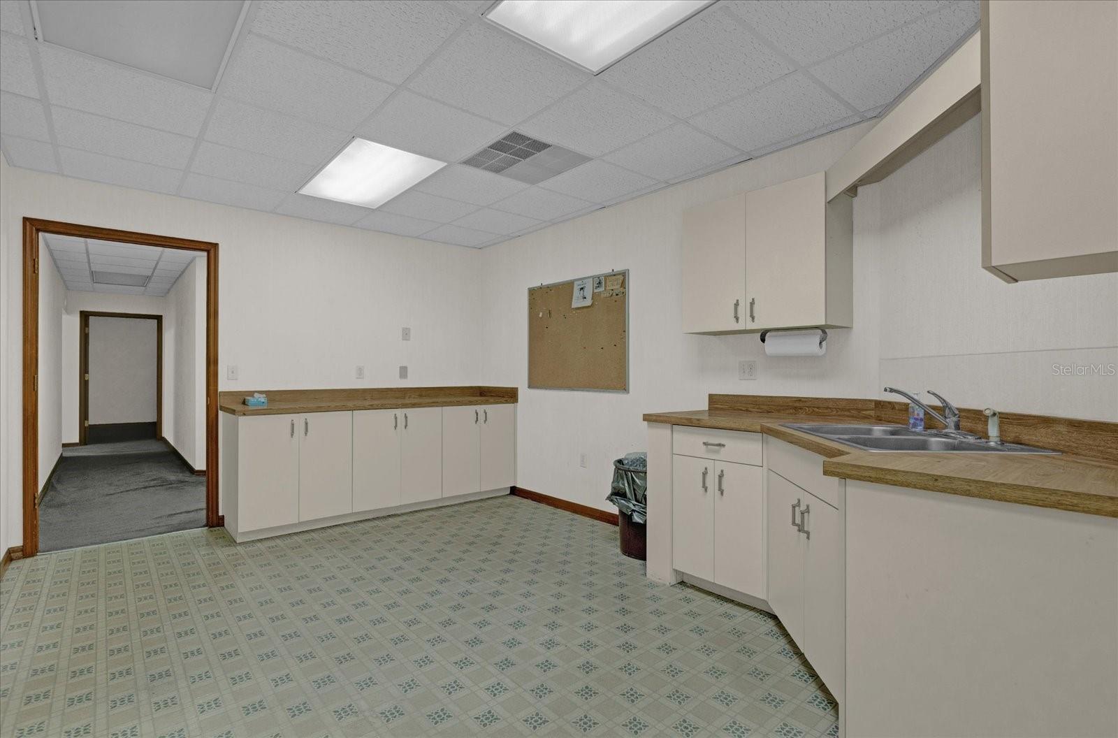 206 N 3RD ST, LEESBURG, FL, 34748