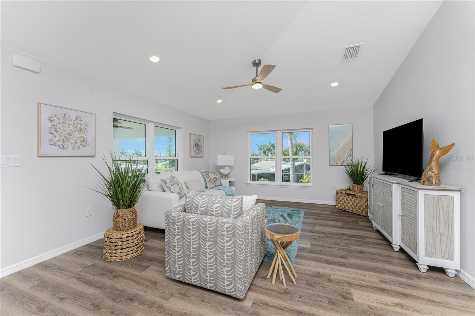 4199 HOLLIS AVE, PORT CHARLOTTE, FL, 33953