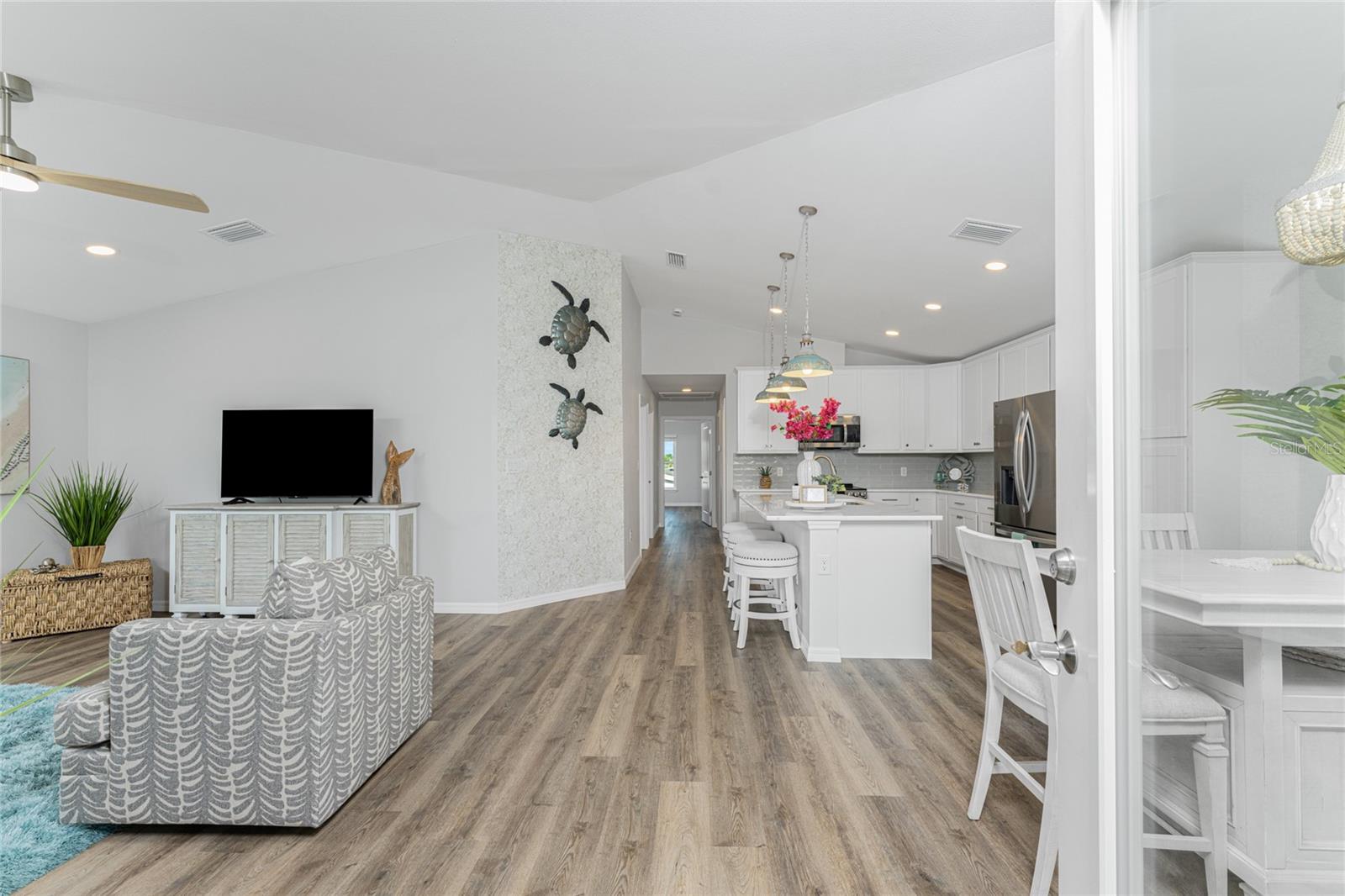 4199 HOLLIS AVE, PORT CHARLOTTE, FL, 33953
