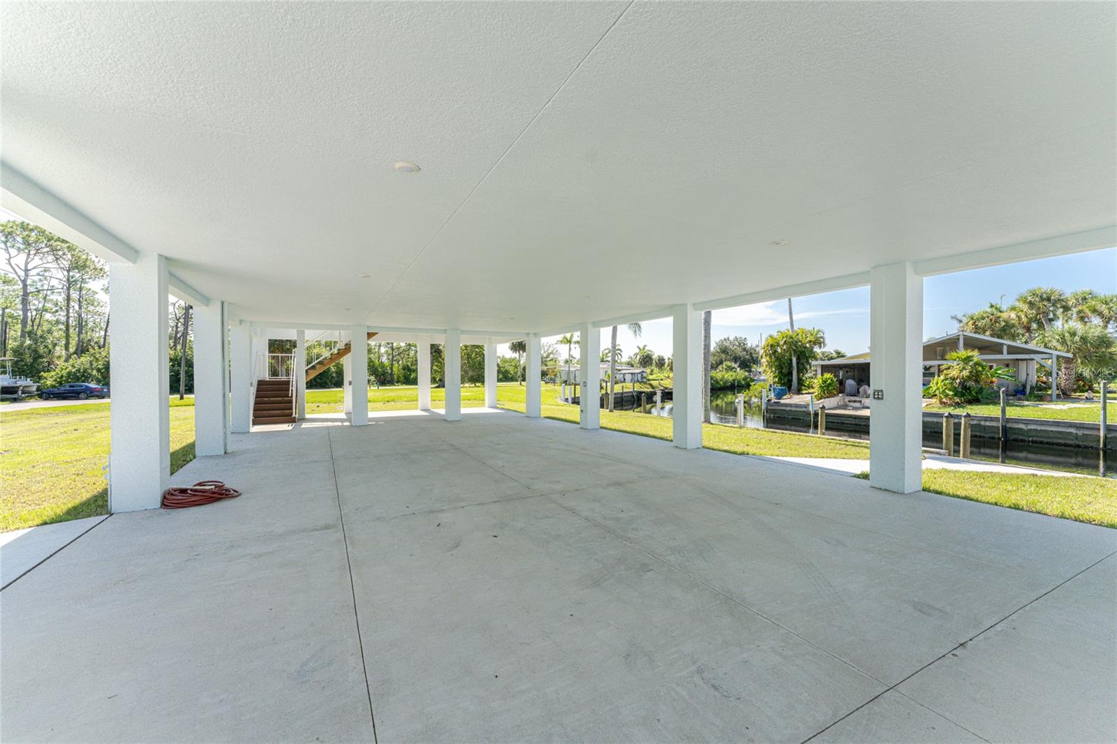 4199 HOLLIS AVE, PORT CHARLOTTE, FL, 33953