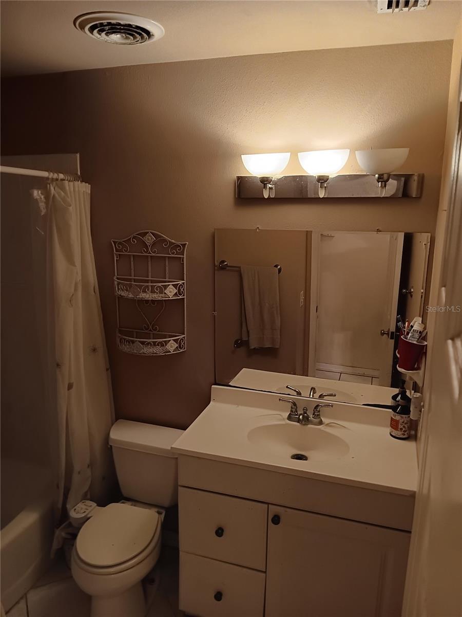 5612 KENNY DR, TAMPA, FL, 33617