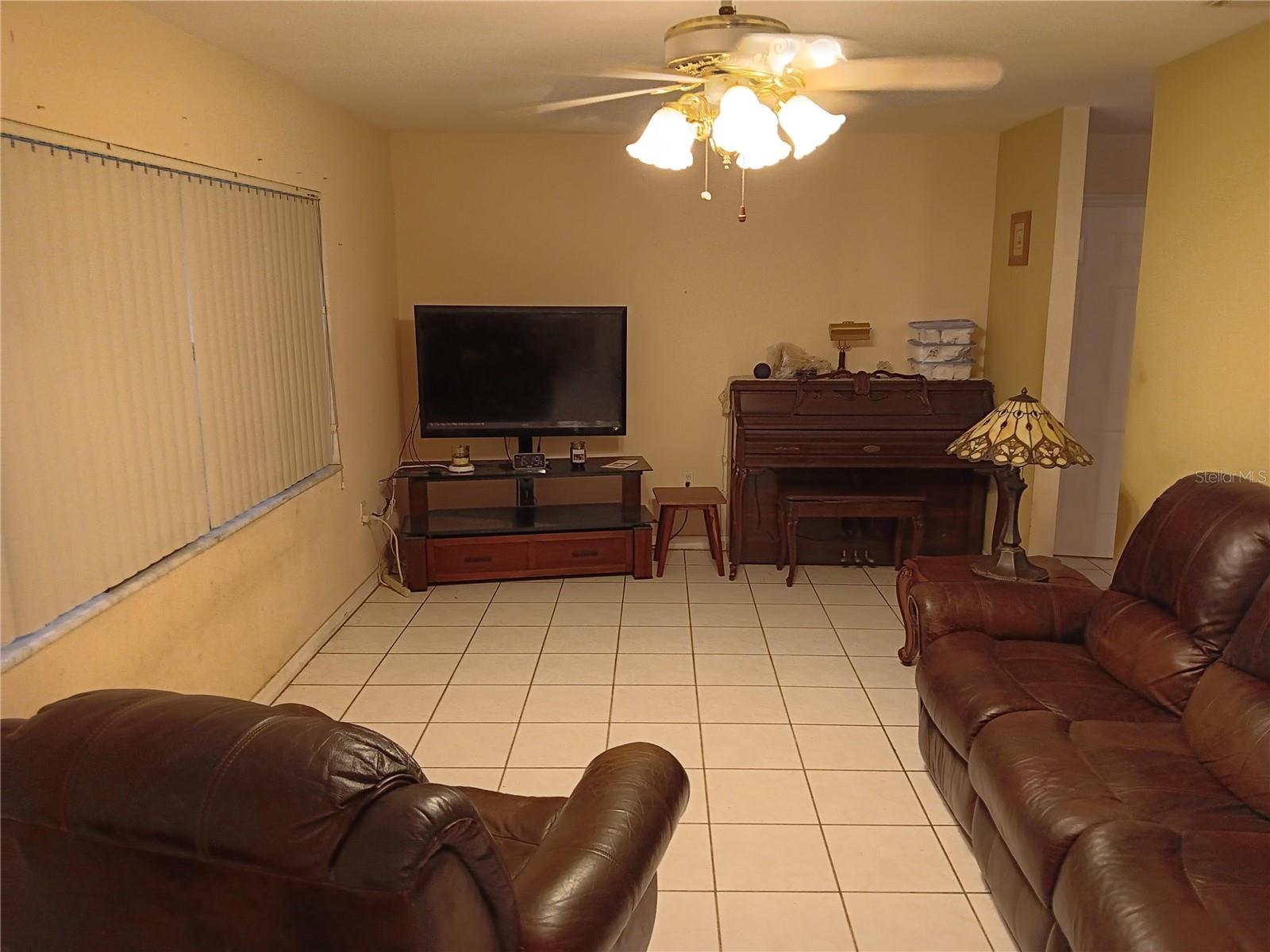 5612 KENNY DR, TAMPA, FL, 33617