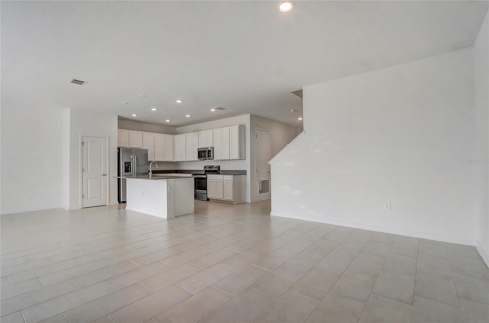 687 HITCH LOOP, ST CLOUD, FL, 34772