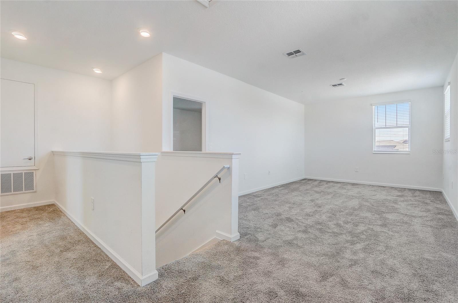 687 HITCH LOOP, ST CLOUD, FL, 34772