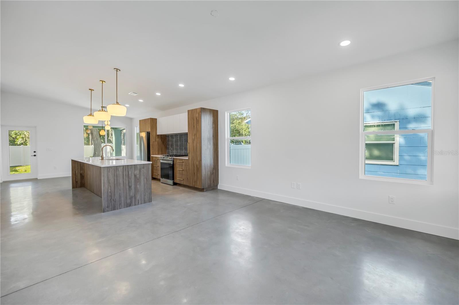 4650 14TH AVE S, ST PETERSBURG, FL, 33711