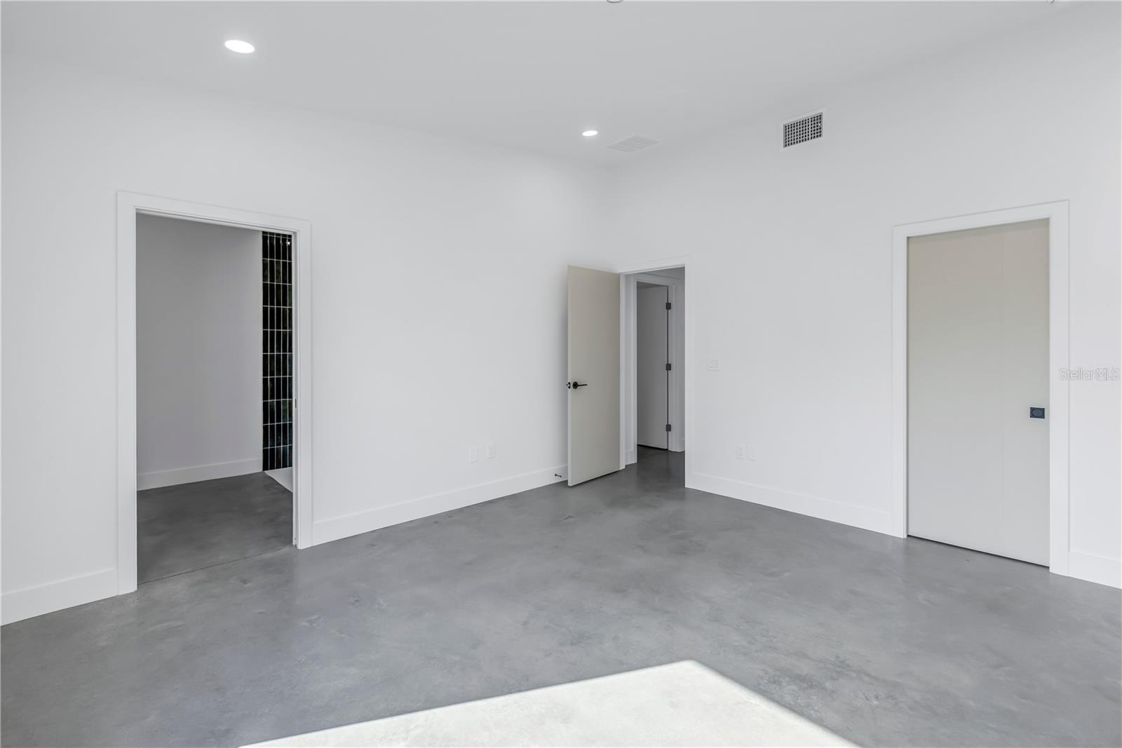 4650 14TH AVE S, ST PETERSBURG, FL, 33711