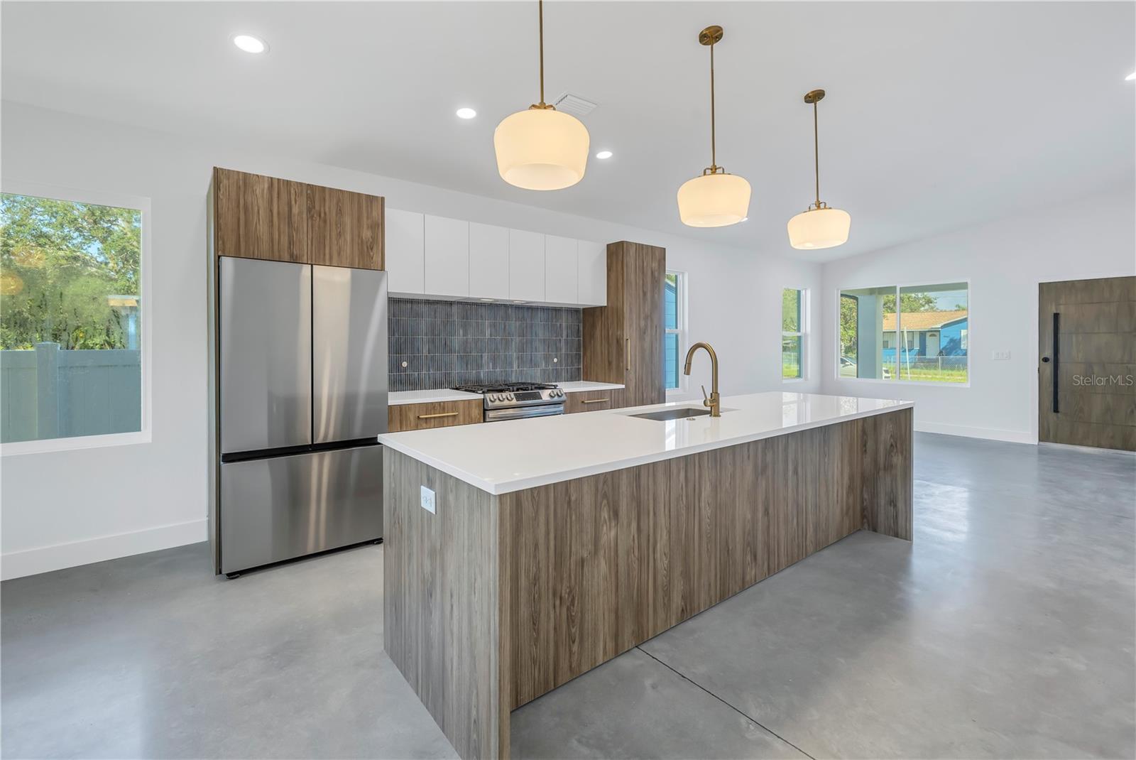 4650 14TH AVE S, ST PETERSBURG, FL, 33711
