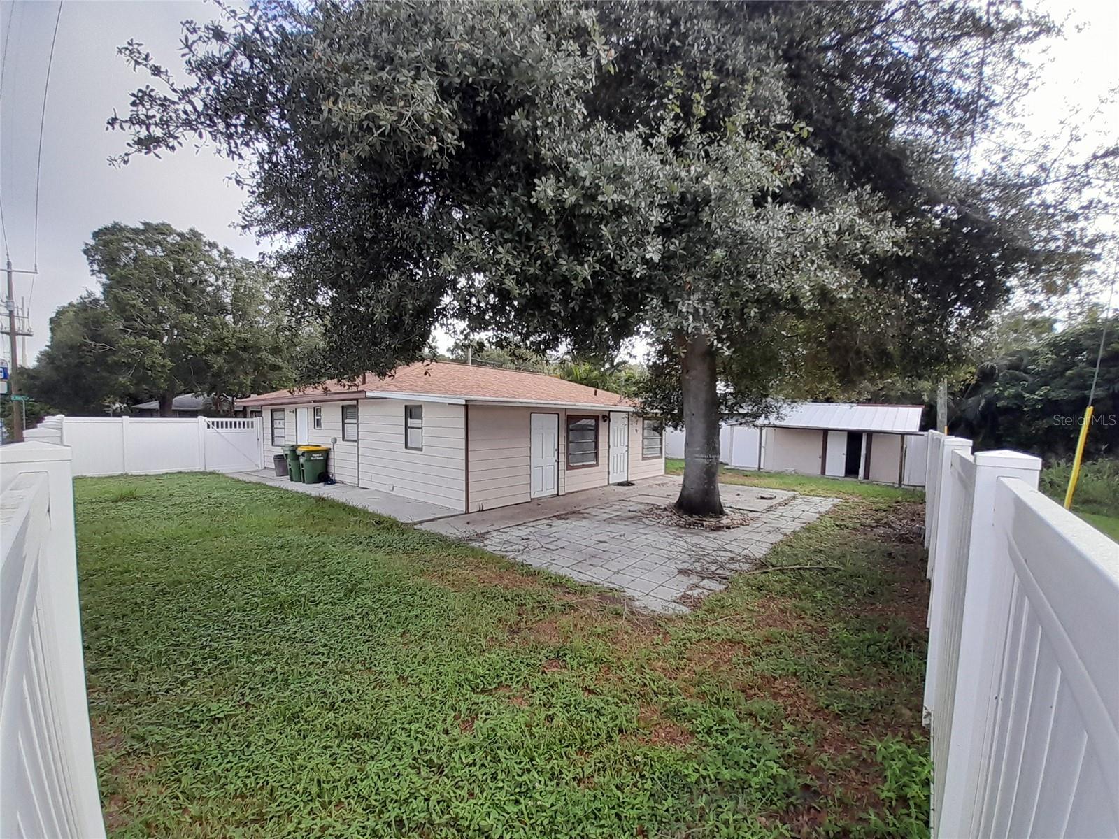 2800 POPLAR ST, SARASOTA, FL, 34237