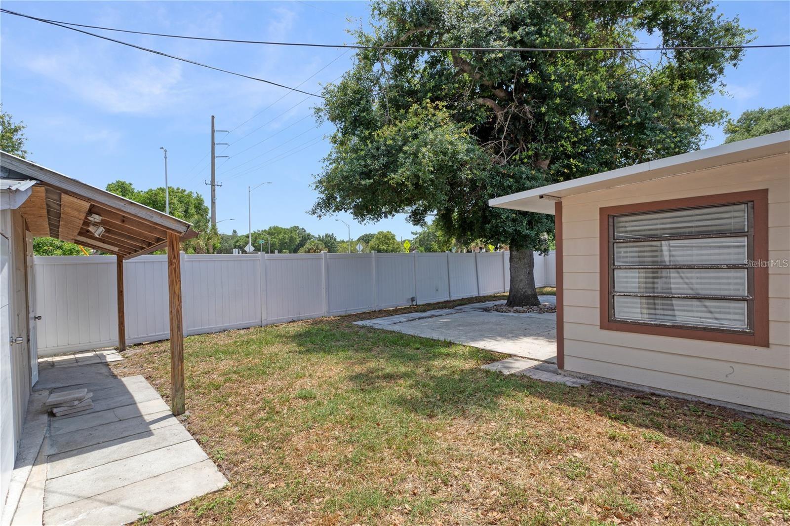 2800 POPLAR ST, SARASOTA, FL, 34237