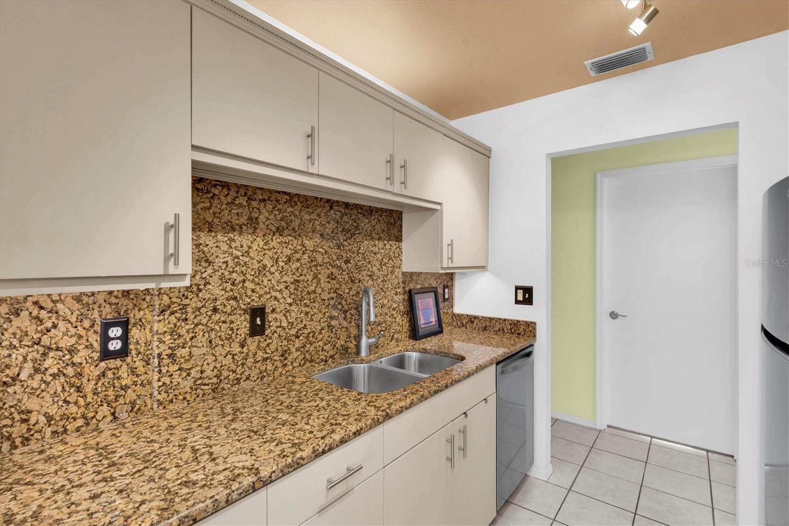 835 AUDUBON DR #835, BRADENTON, FL, 34209