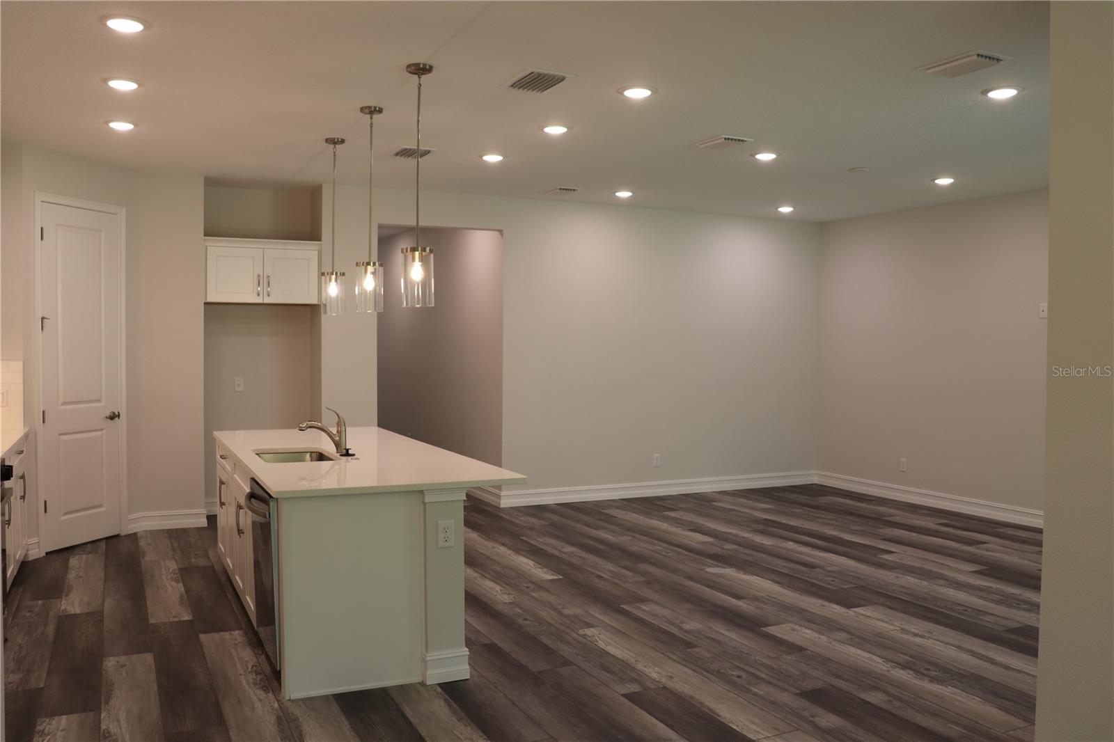 2163 W MESA VERDE DR, BEVERLY HILLS, FL, 34465