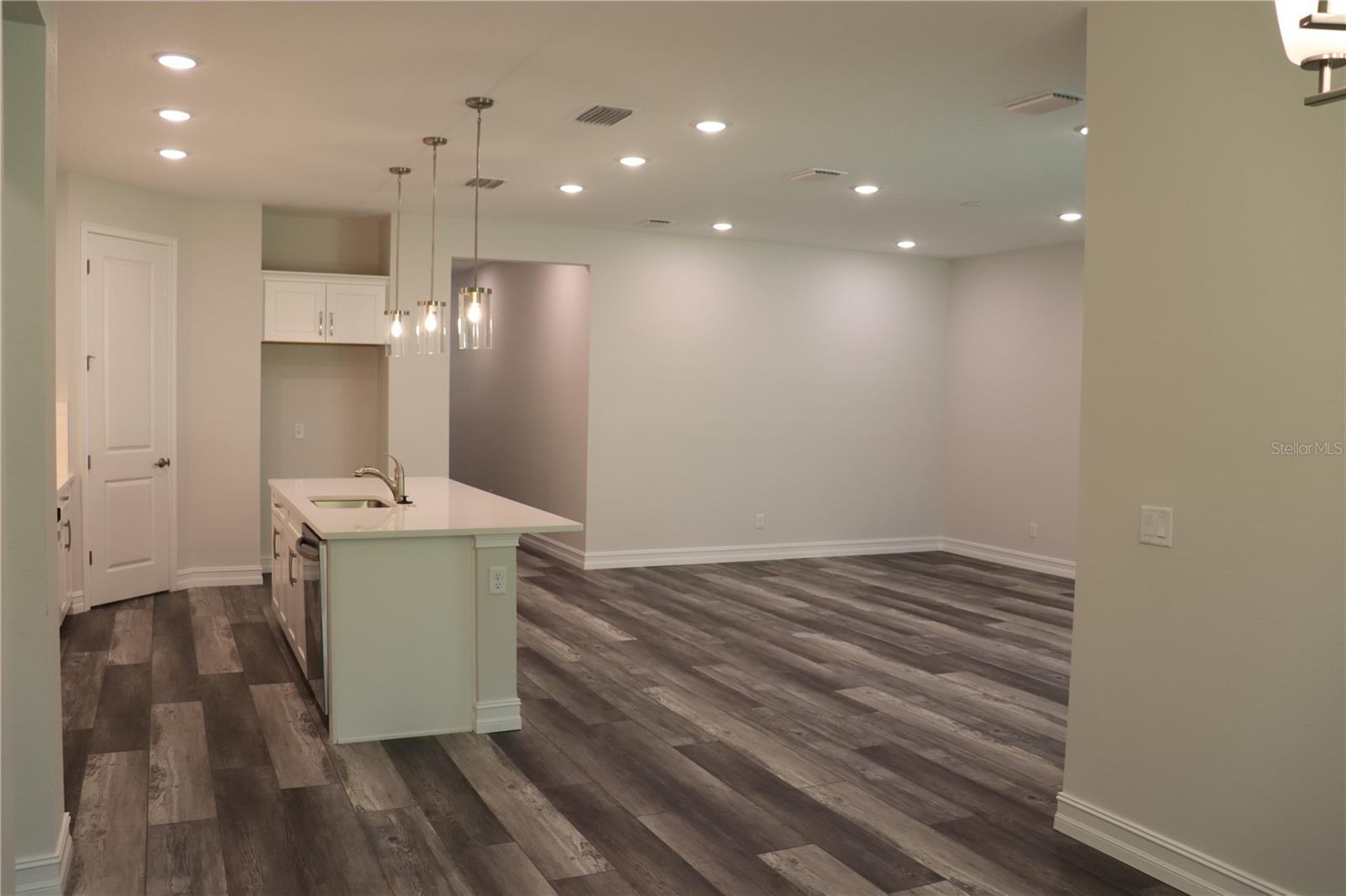 2163 W MESA VERDE DR, BEVERLY HILLS, FL, 34465