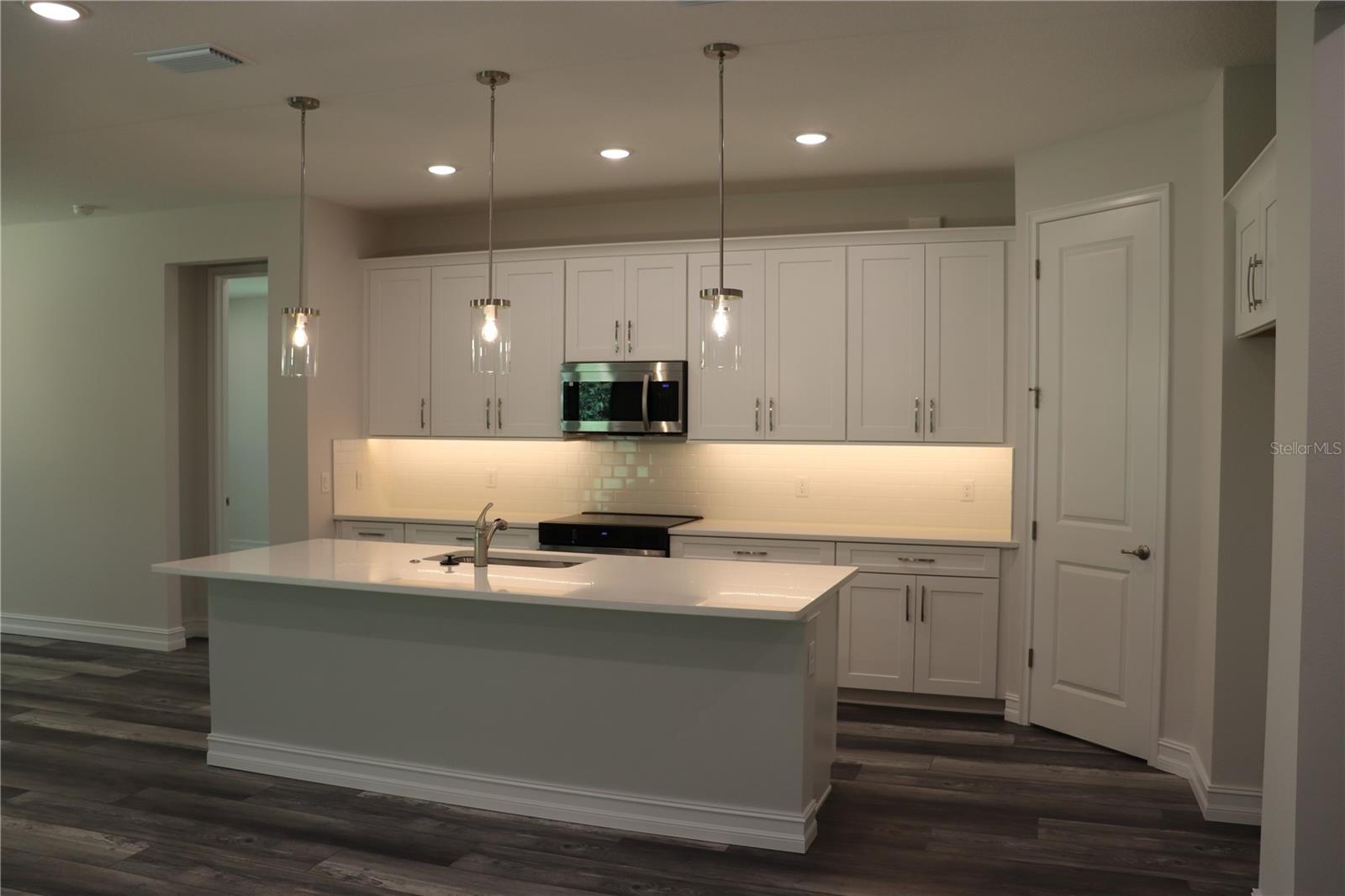 2163 W MESA VERDE DR, BEVERLY HILLS, FL, 34465