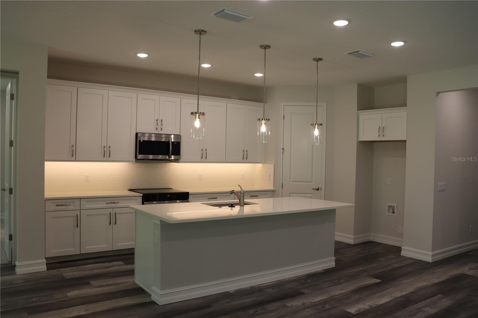 2163 W MESA VERDE DR, BEVERLY HILLS, FL, 34465