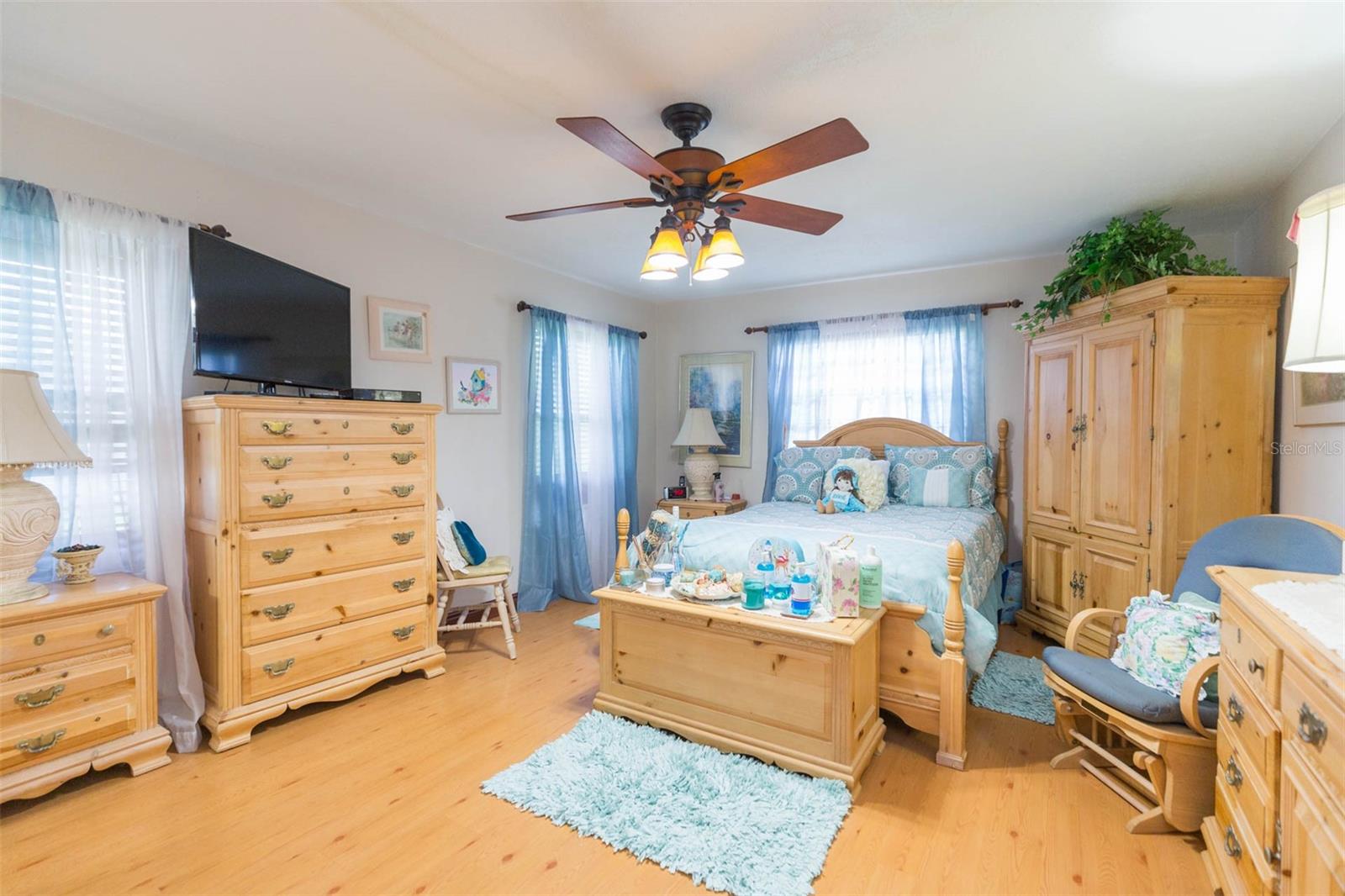 6515 LOS ALTOS WAY, TAMPA, FL, 33634