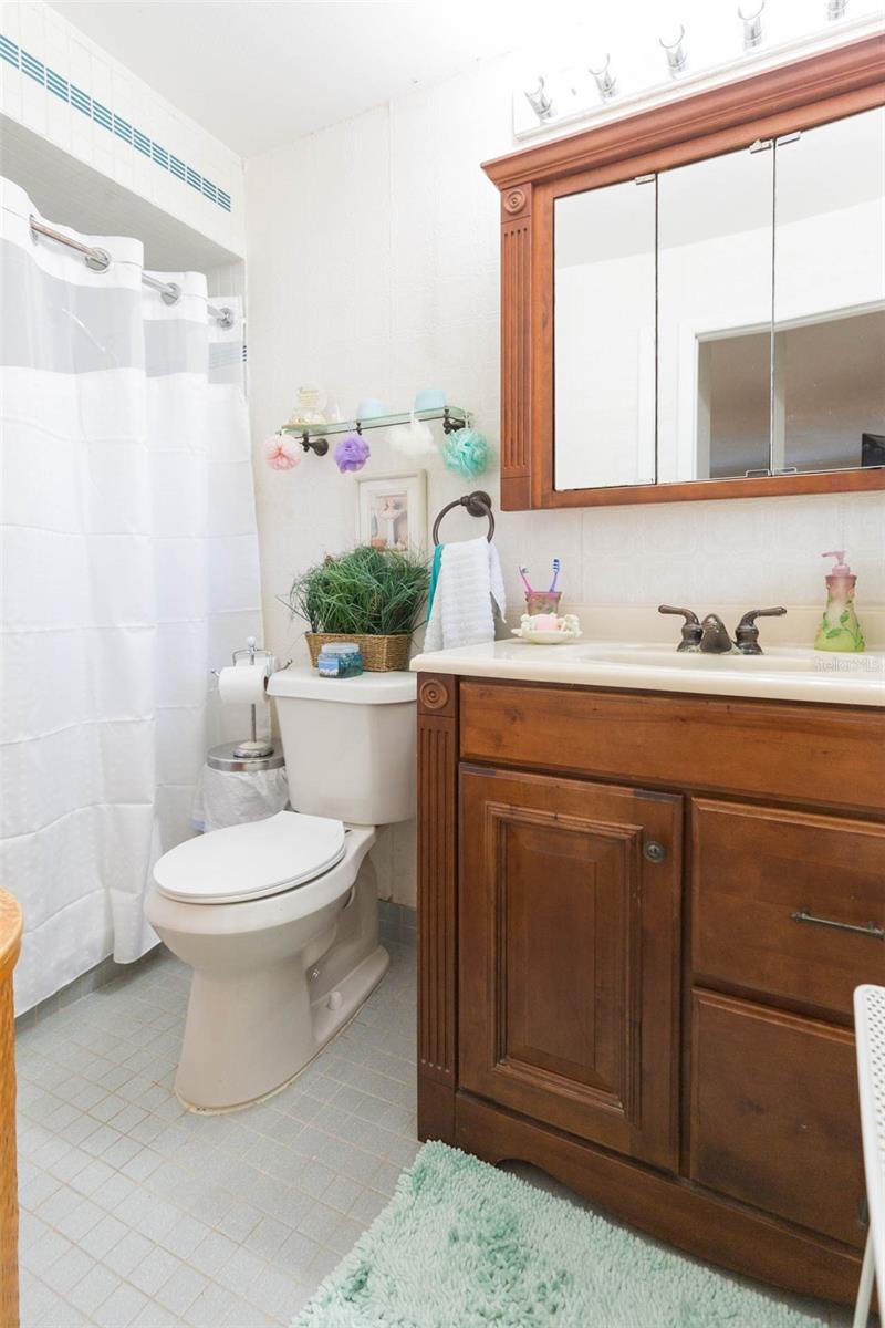 6515 LOS ALTOS WAY, TAMPA, FL, 33634