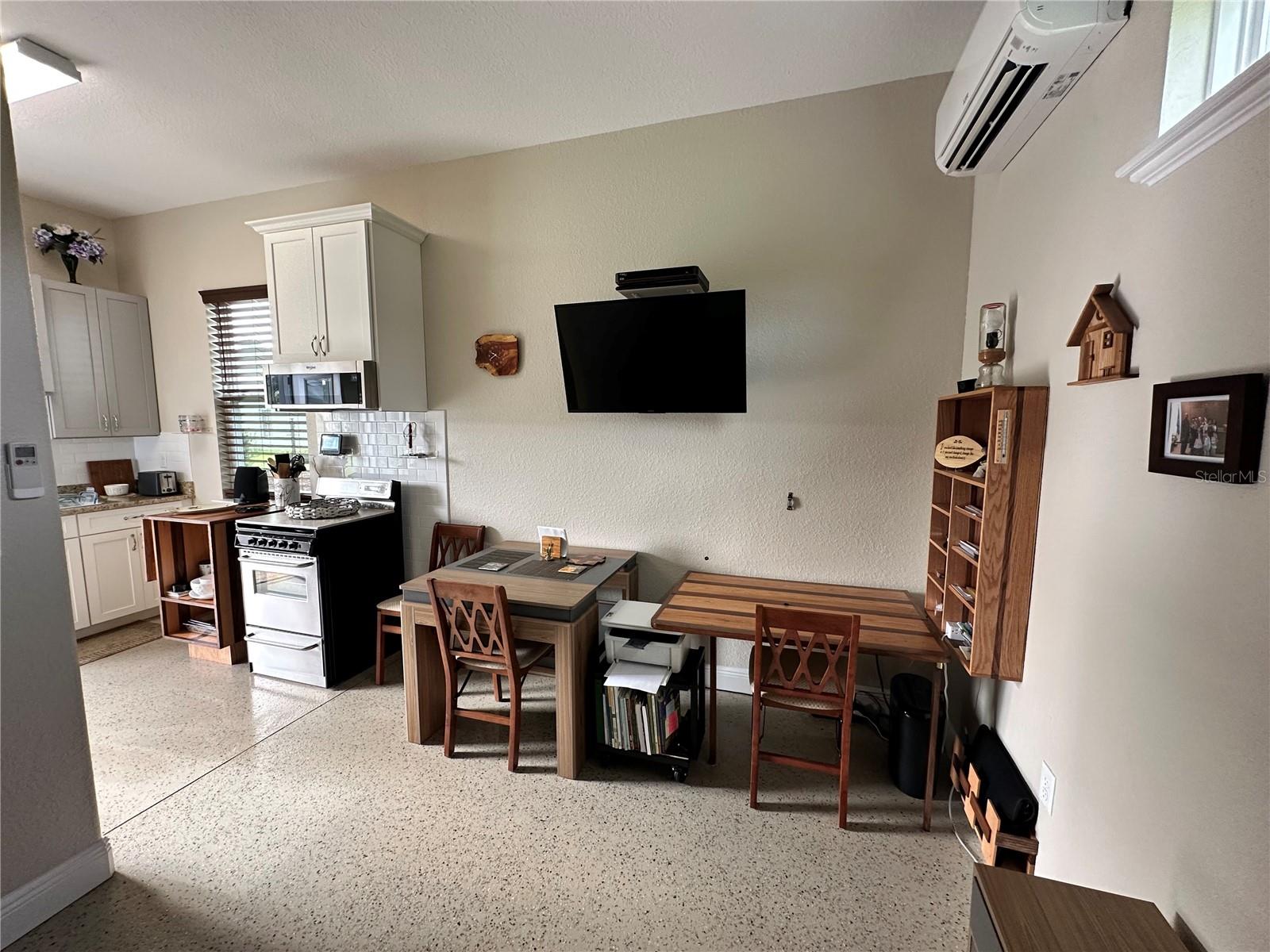 326 NOLANE LN, POLK CITY, FL, 33868