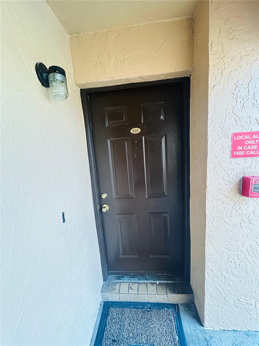 5231 VIA HACIENDA CIR #220, ORLANDO, FL, 32839