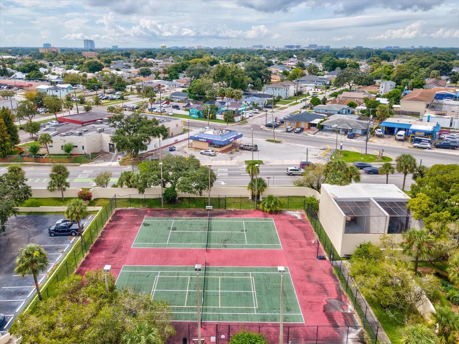 2424 W TAMPA BAY BLVD #L-302, TAMPA, FL, 33607