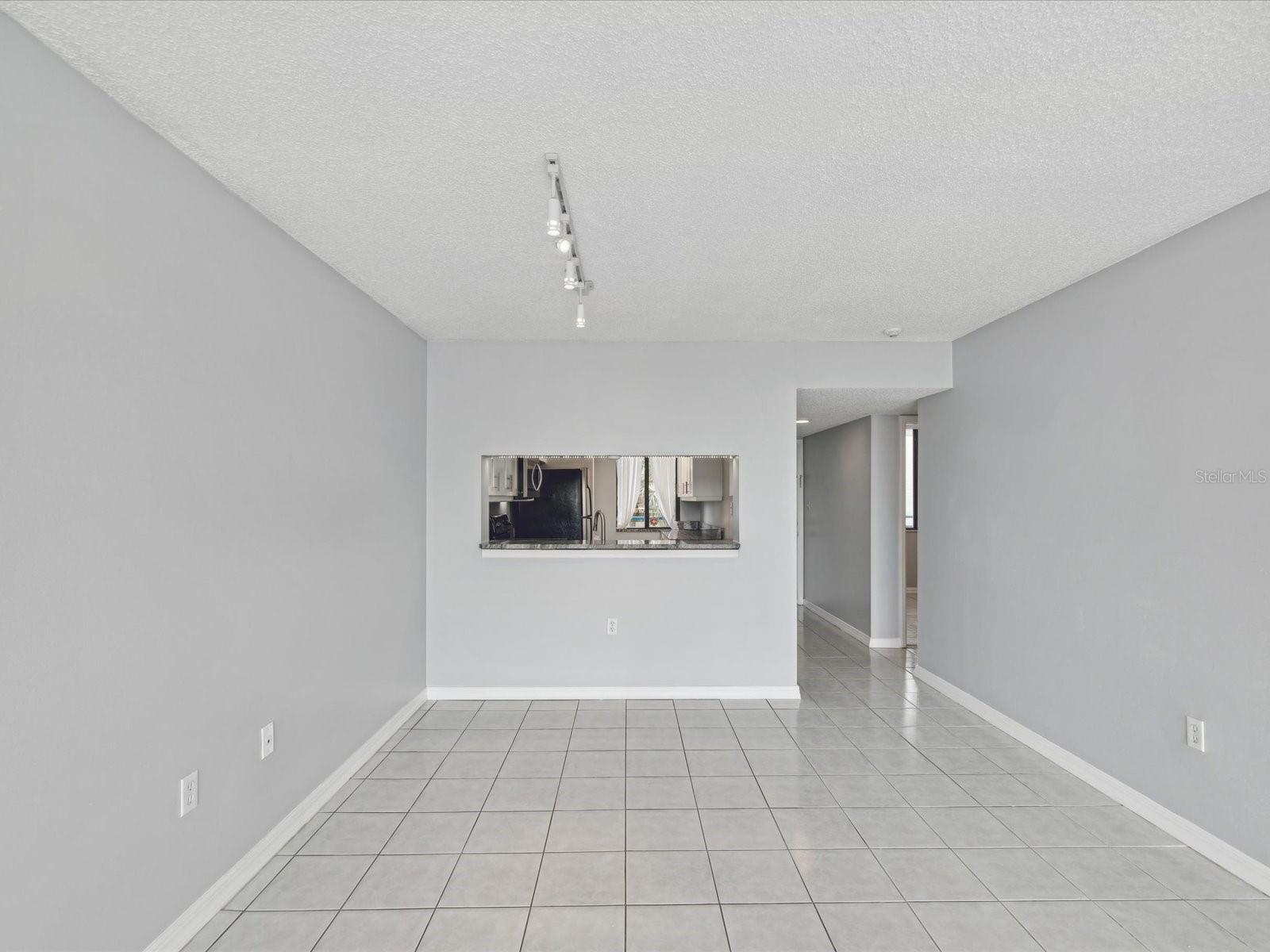 2424 W TAMPA BAY BLVD #L-302, TAMPA, FL, 33607