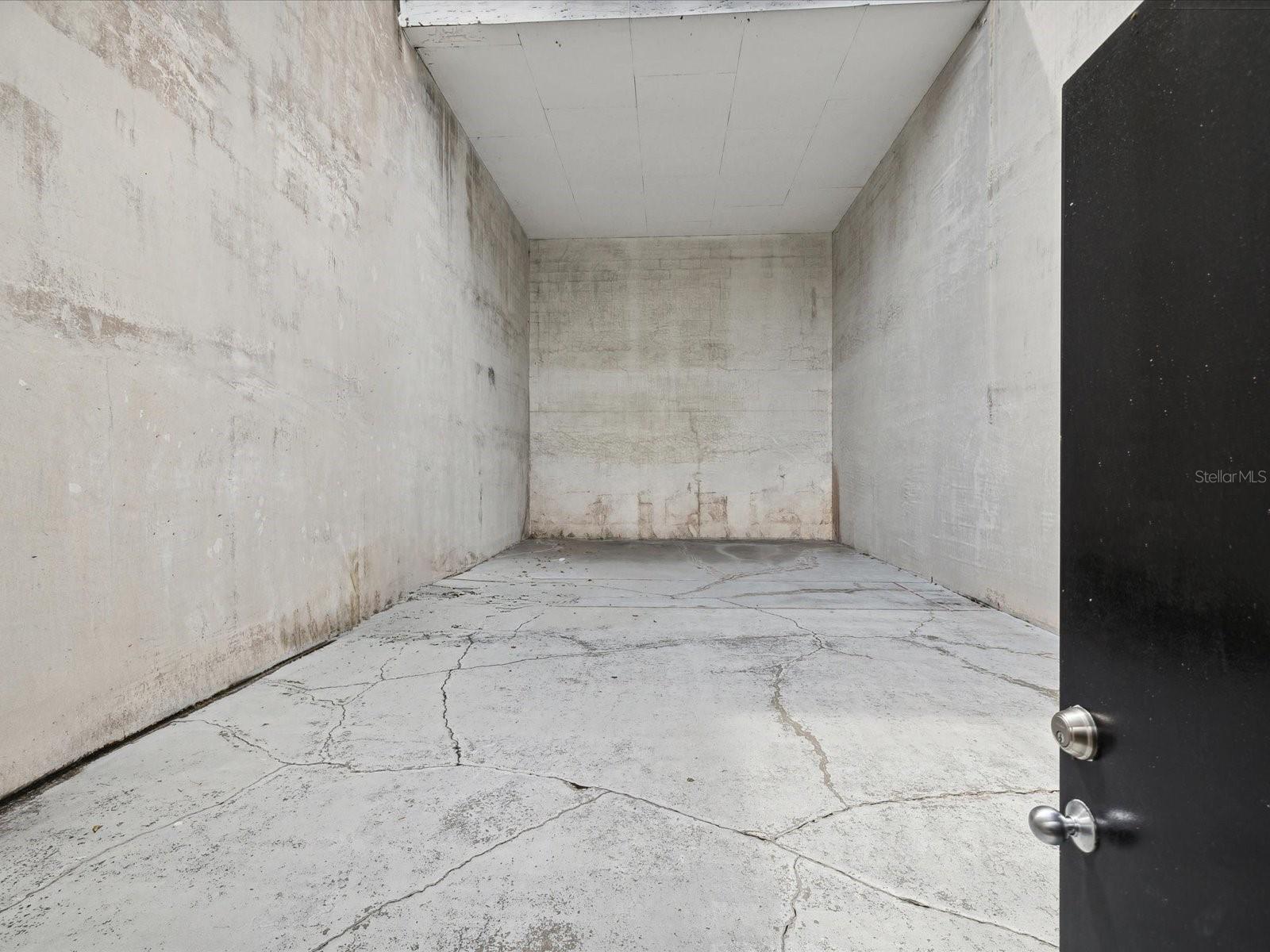 2424 W TAMPA BAY BLVD #L-302, TAMPA, FL, 33607