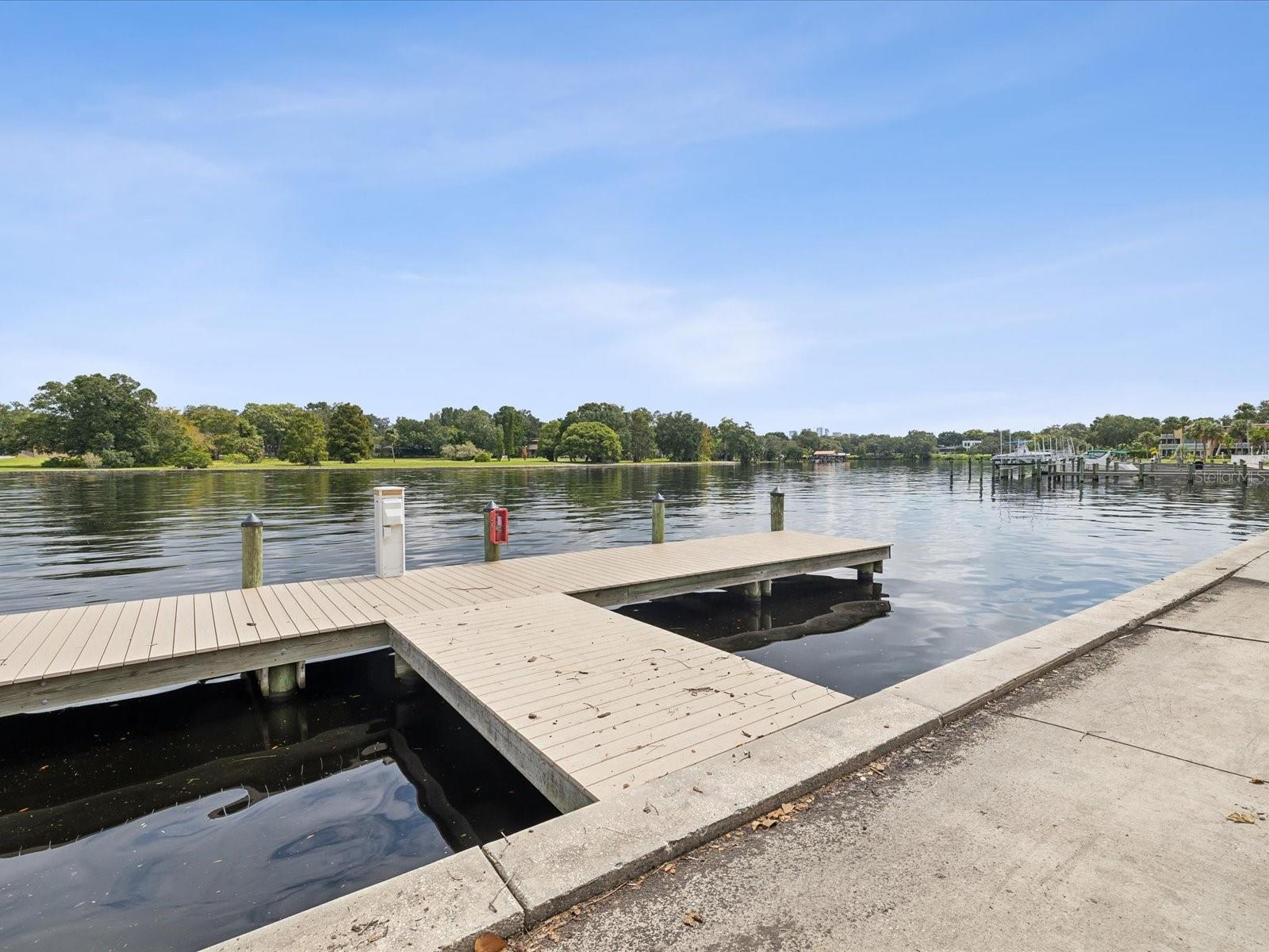 2424 W TAMPA BAY BLVD #L-302, TAMPA, FL, 33607