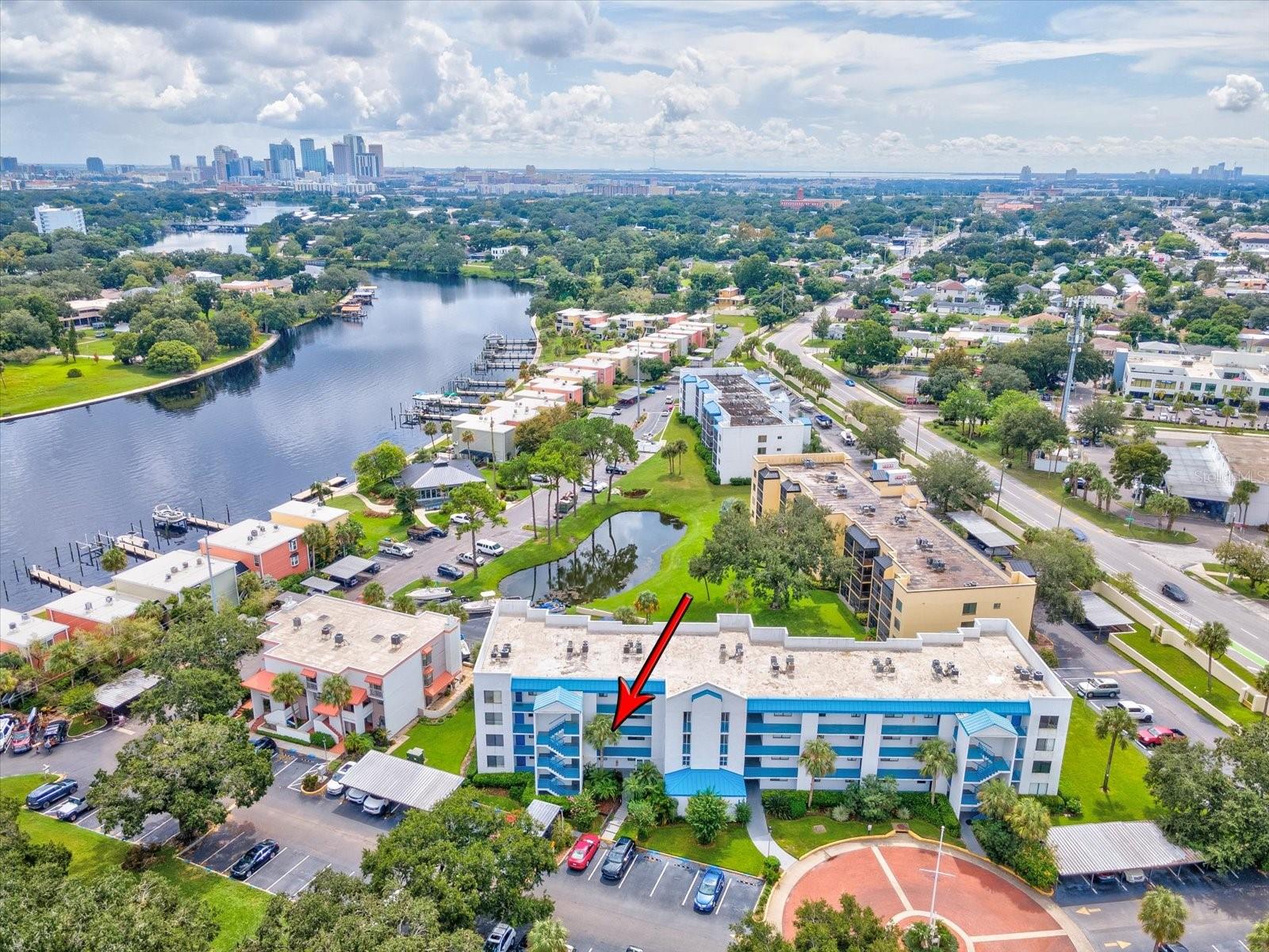 2424 W TAMPA BAY BLVD #L-302, TAMPA, FL, 33607