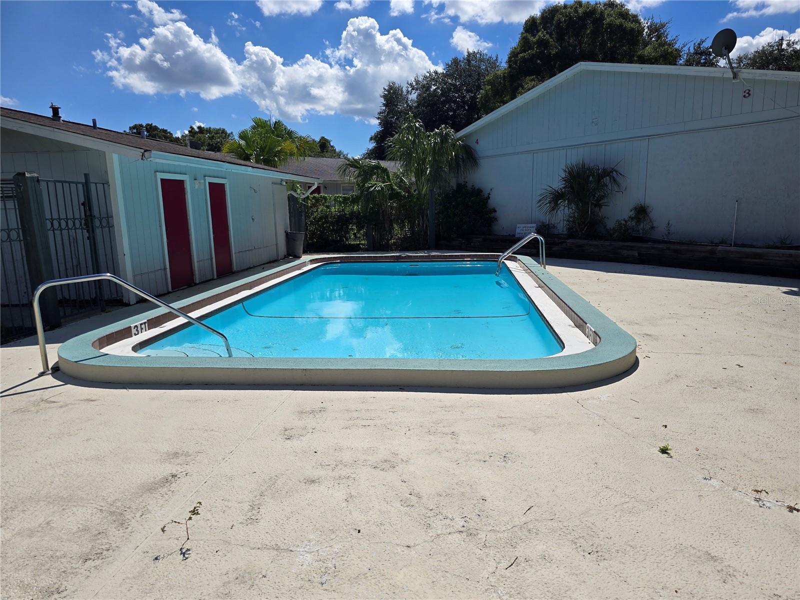 8528-8534 CHANNELVIEW CIR, TAMPA, FL, 33614