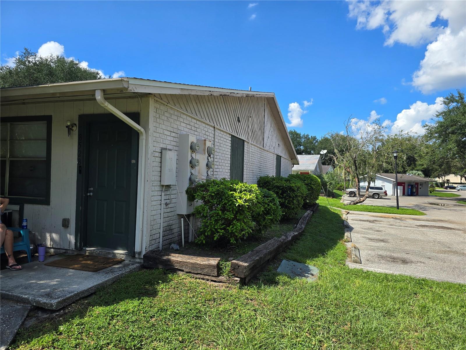 8528-8534 CHANNELVIEW CIR, TAMPA, FL, 33614