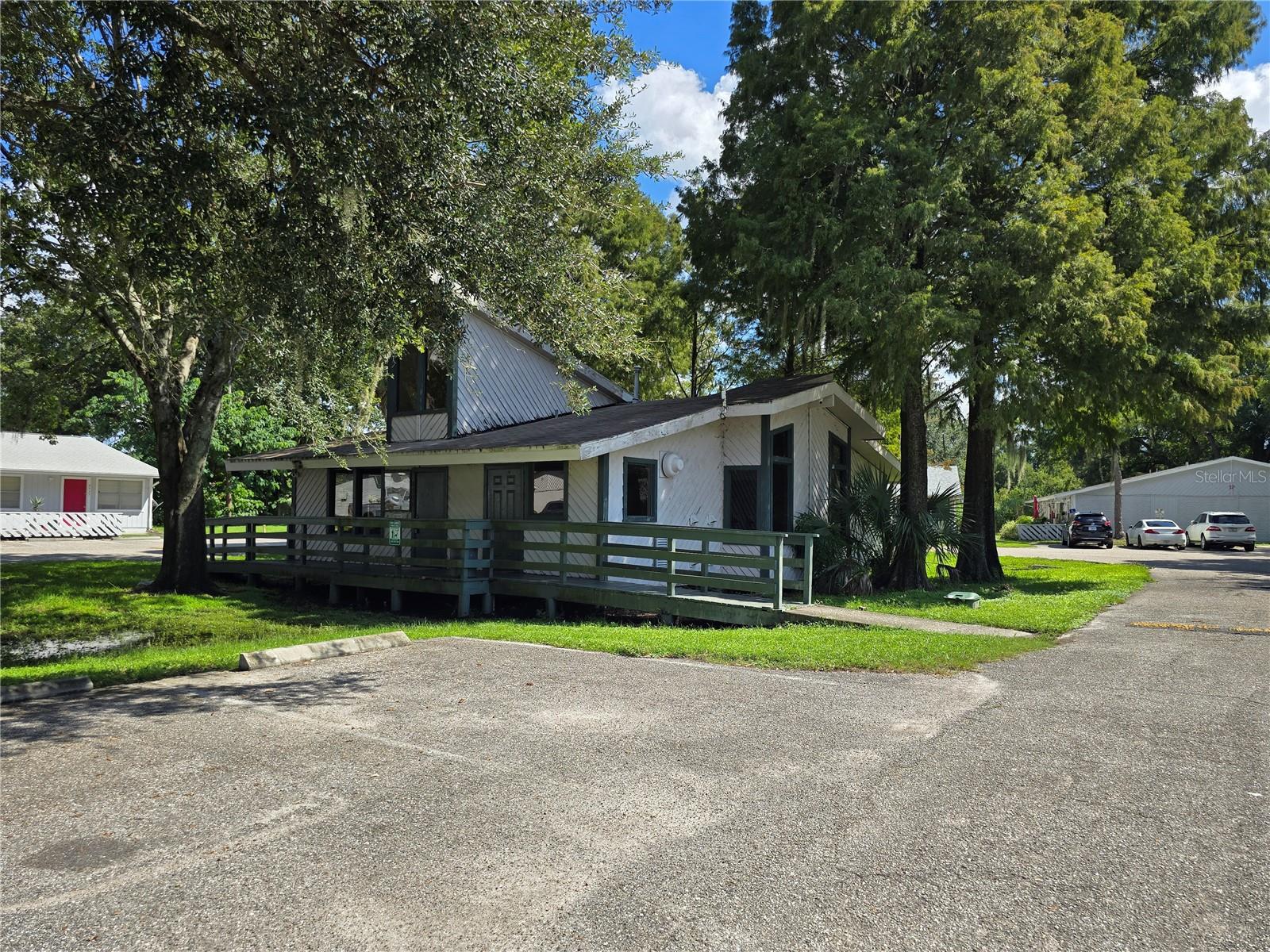 8528-8534 CHANNELVIEW CIR, TAMPA, FL, 33614