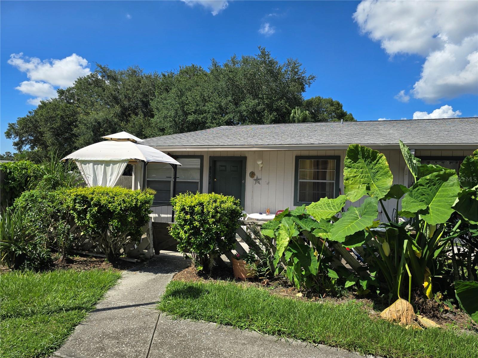 8528-8534 CHANNELVIEW CIR, TAMPA, FL, 33614
