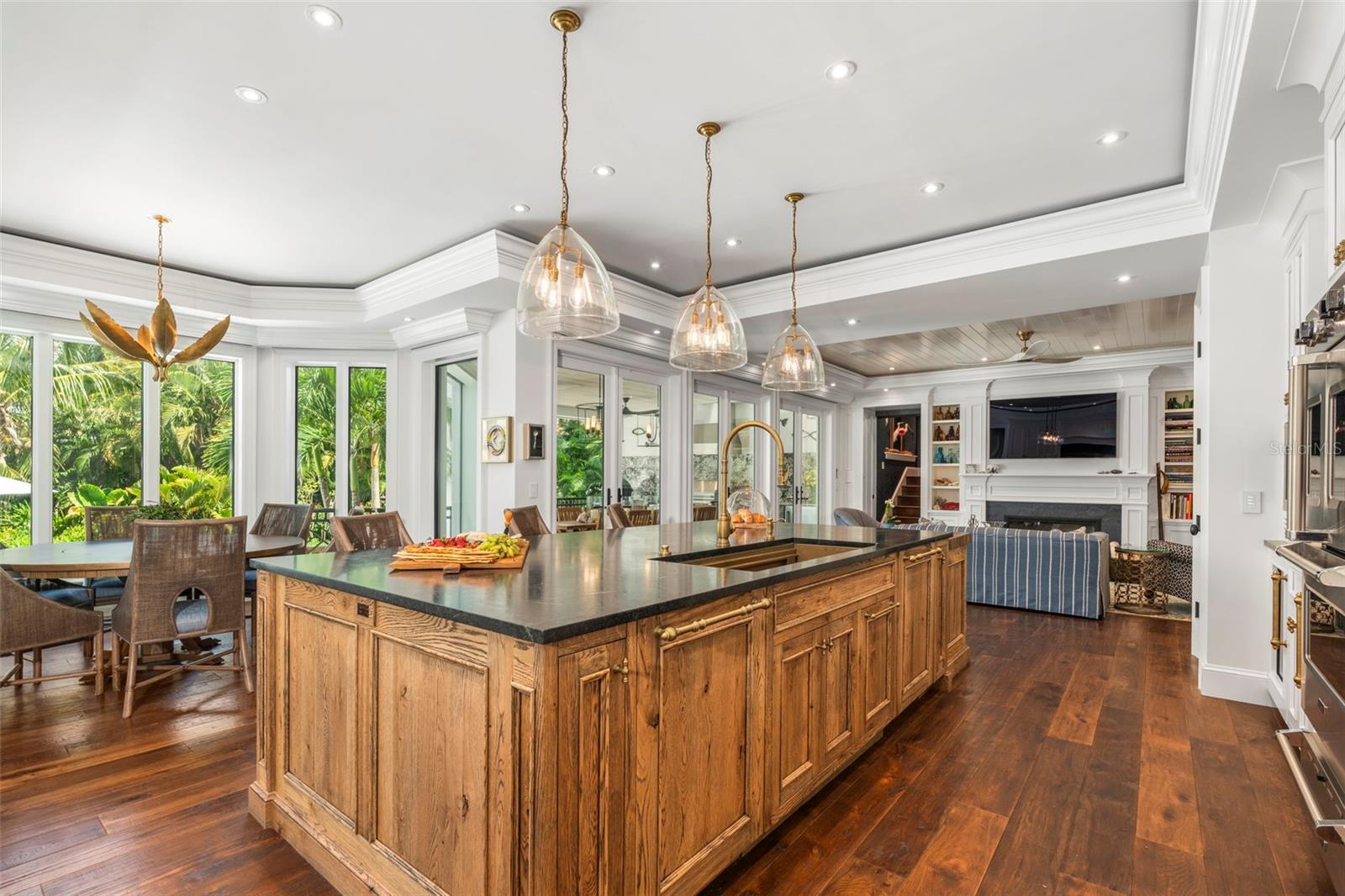 A4625287 Property Photo