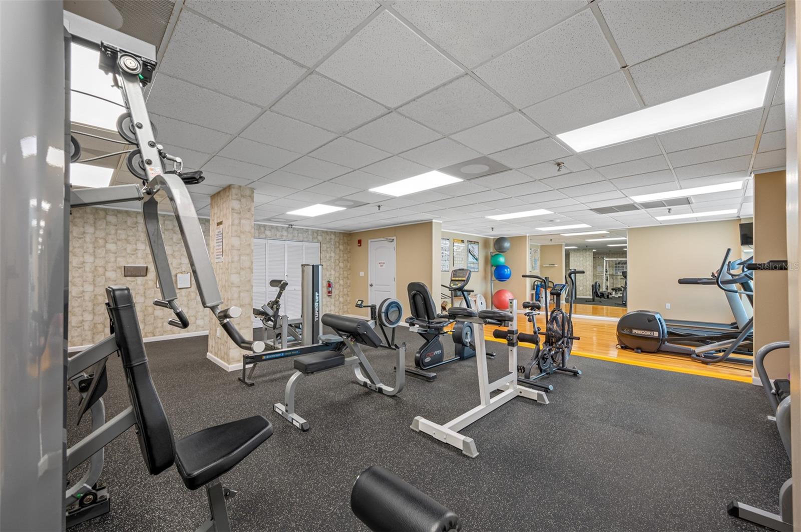 7050 SUNSET DR S #912, SOUTH PASADENA, FL, 33707