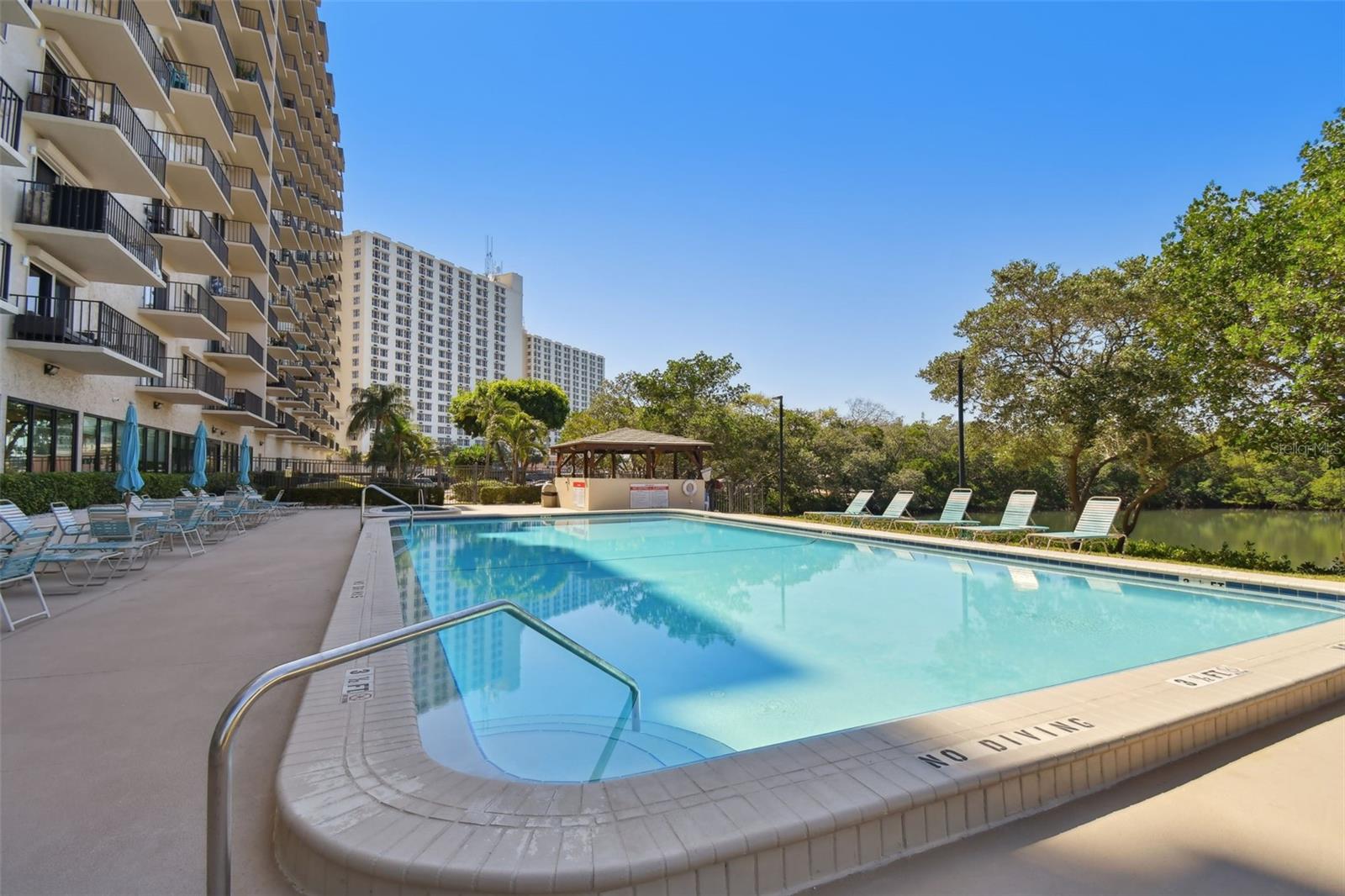 7050 SUNSET DR S #912, SOUTH PASADENA, FL, 33707